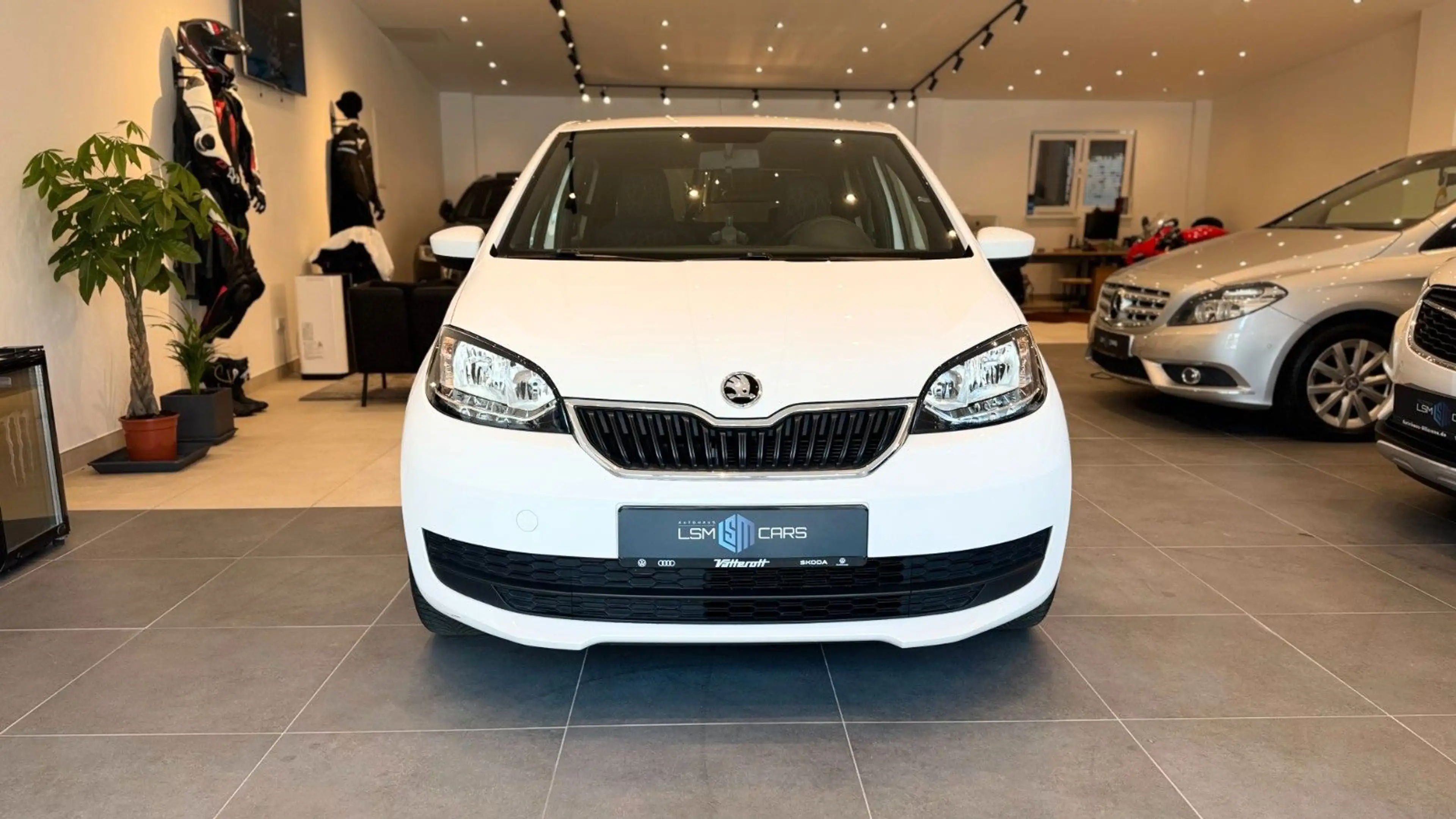 Skoda Citigo Clever 5trg. Alufelgen Bluetooth PDC — photo 2