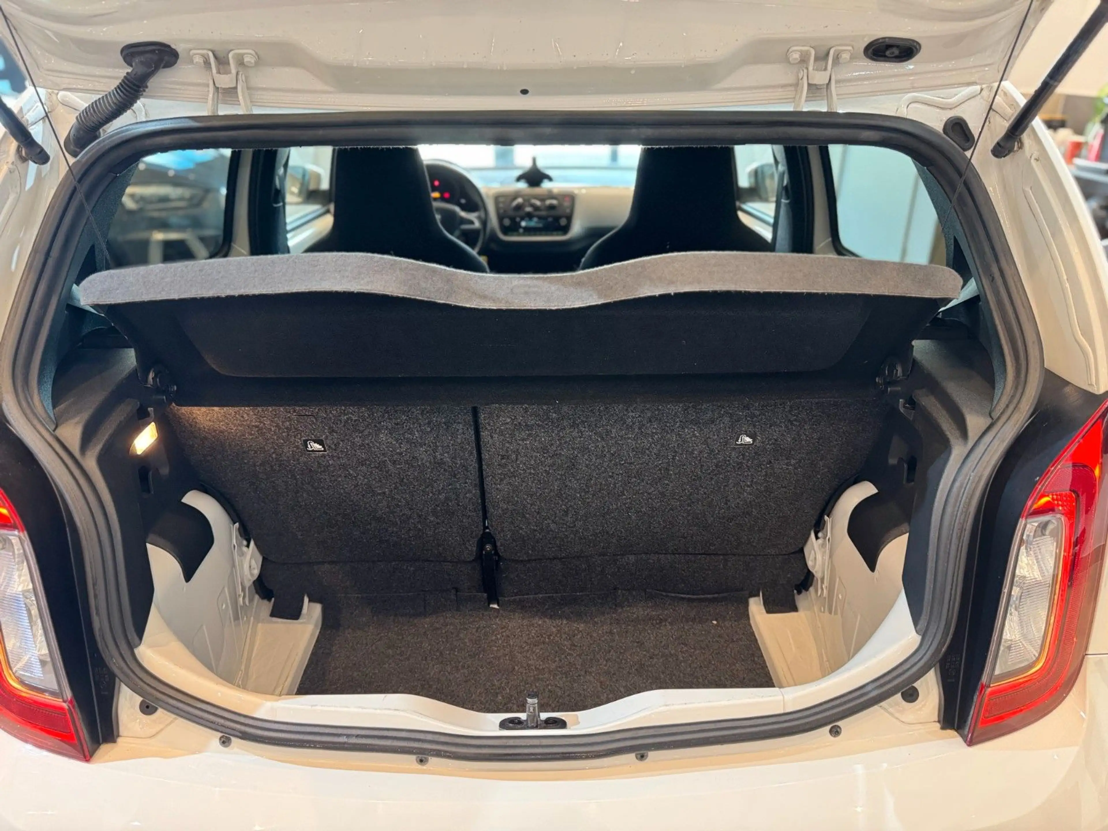 Skoda Citigo Clever 5trg. Alufelgen Bluetooth PDC — photo 14