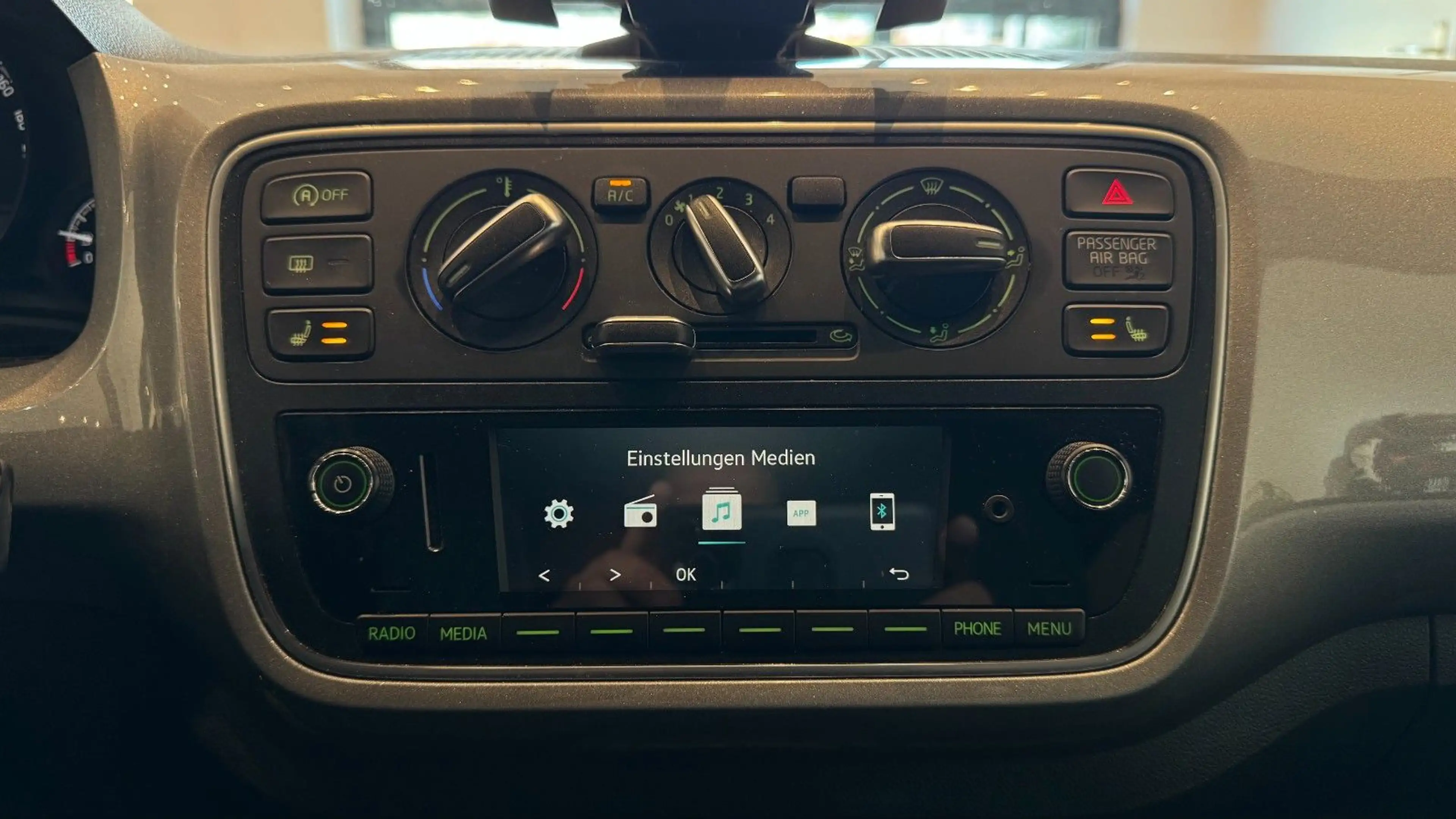 Skoda Citigo Clever 5trg. Alufelgen Bluetooth PDC — photo 9