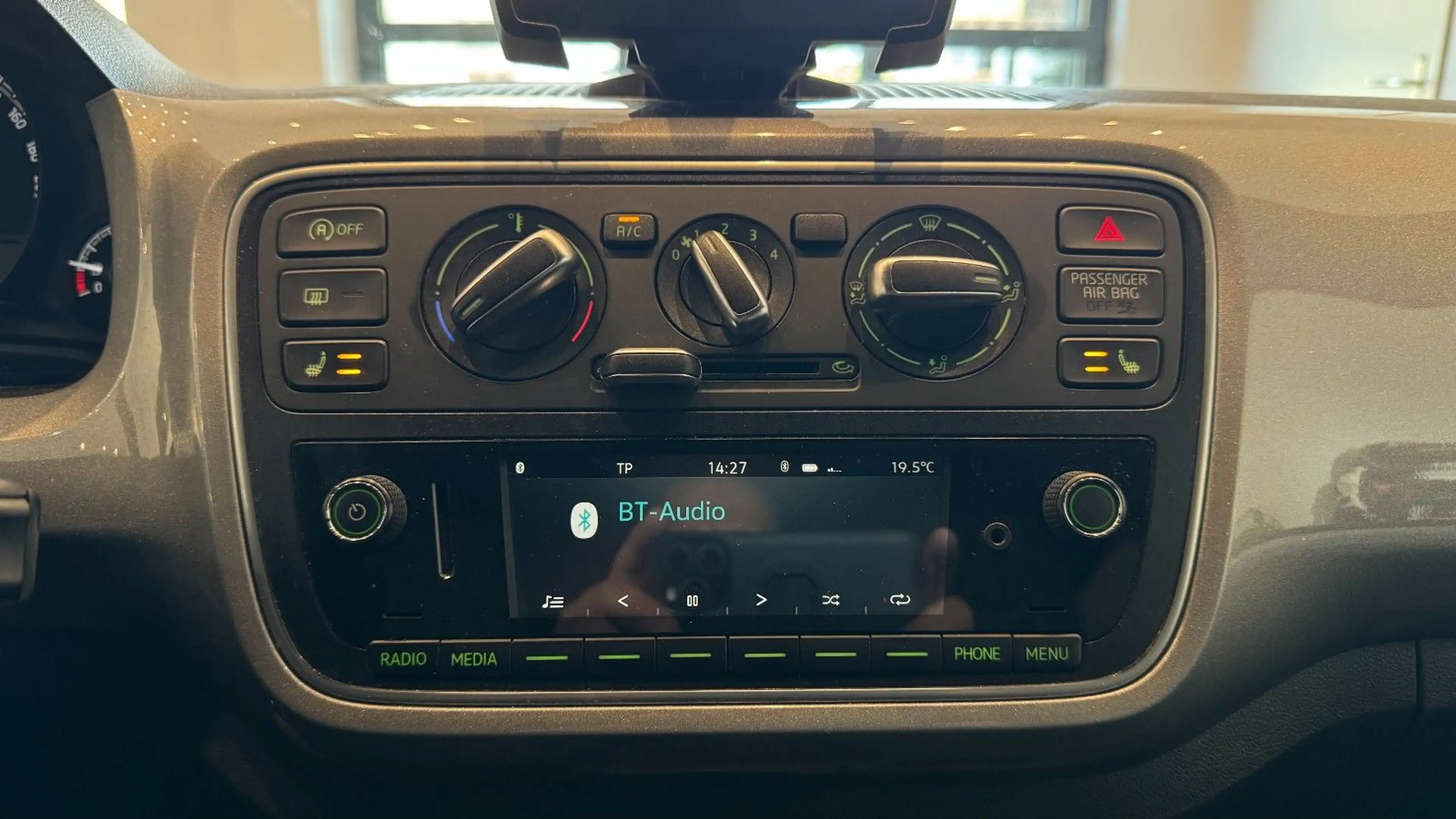 Skoda Citigo Clever 5trg. Alufelgen Bluetooth PDC — photo 11
