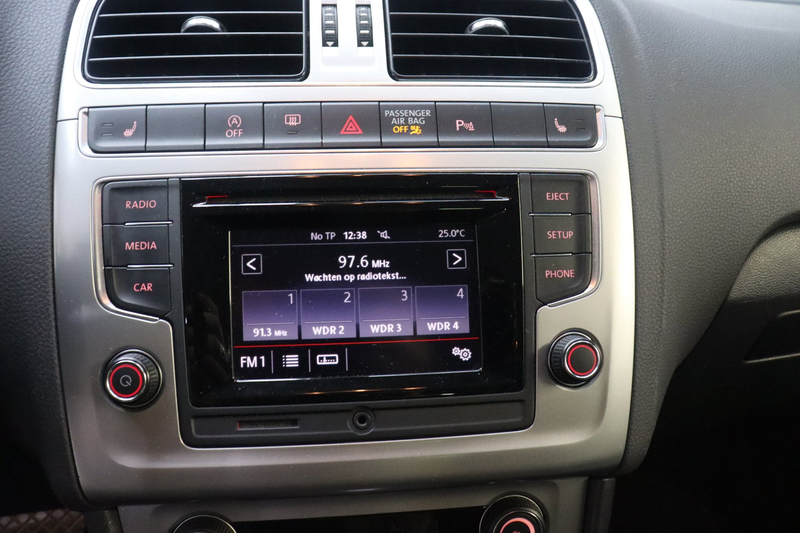 Volkswagen Polo 1.2 TSI Highline DSG — photo 20
