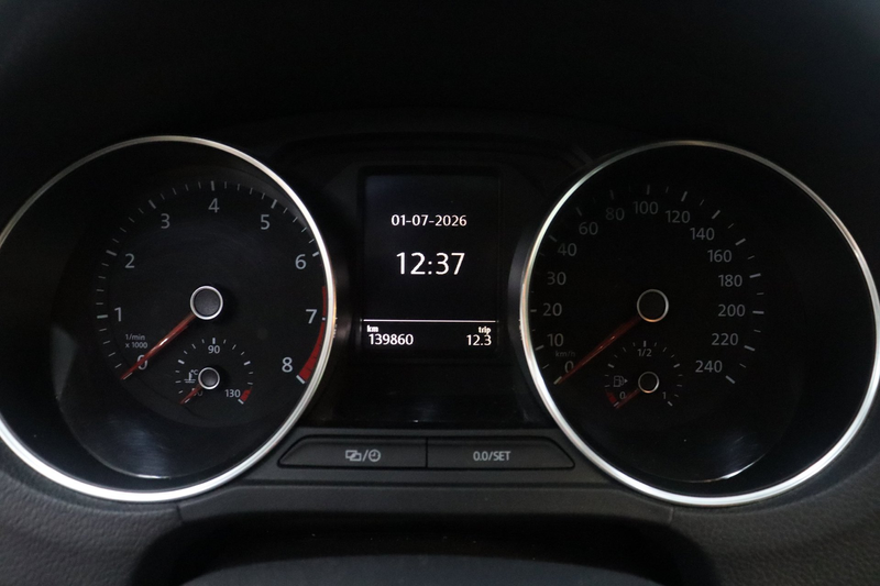 Volkswagen Polo 1.2 TSI Highline DSG — photo 17