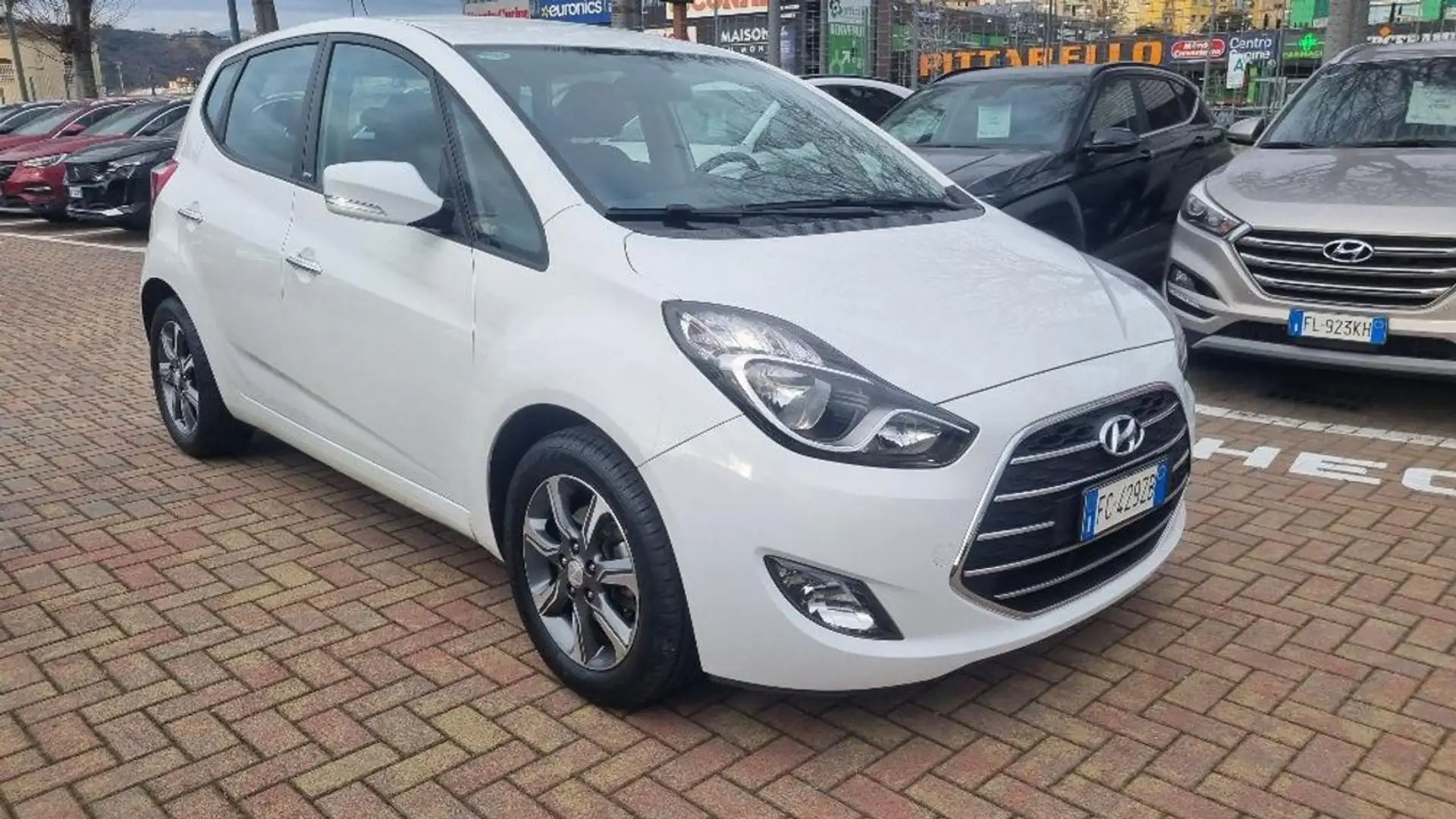 Hyundai iX20 1.4 90 CV XPossible Blanc - 2