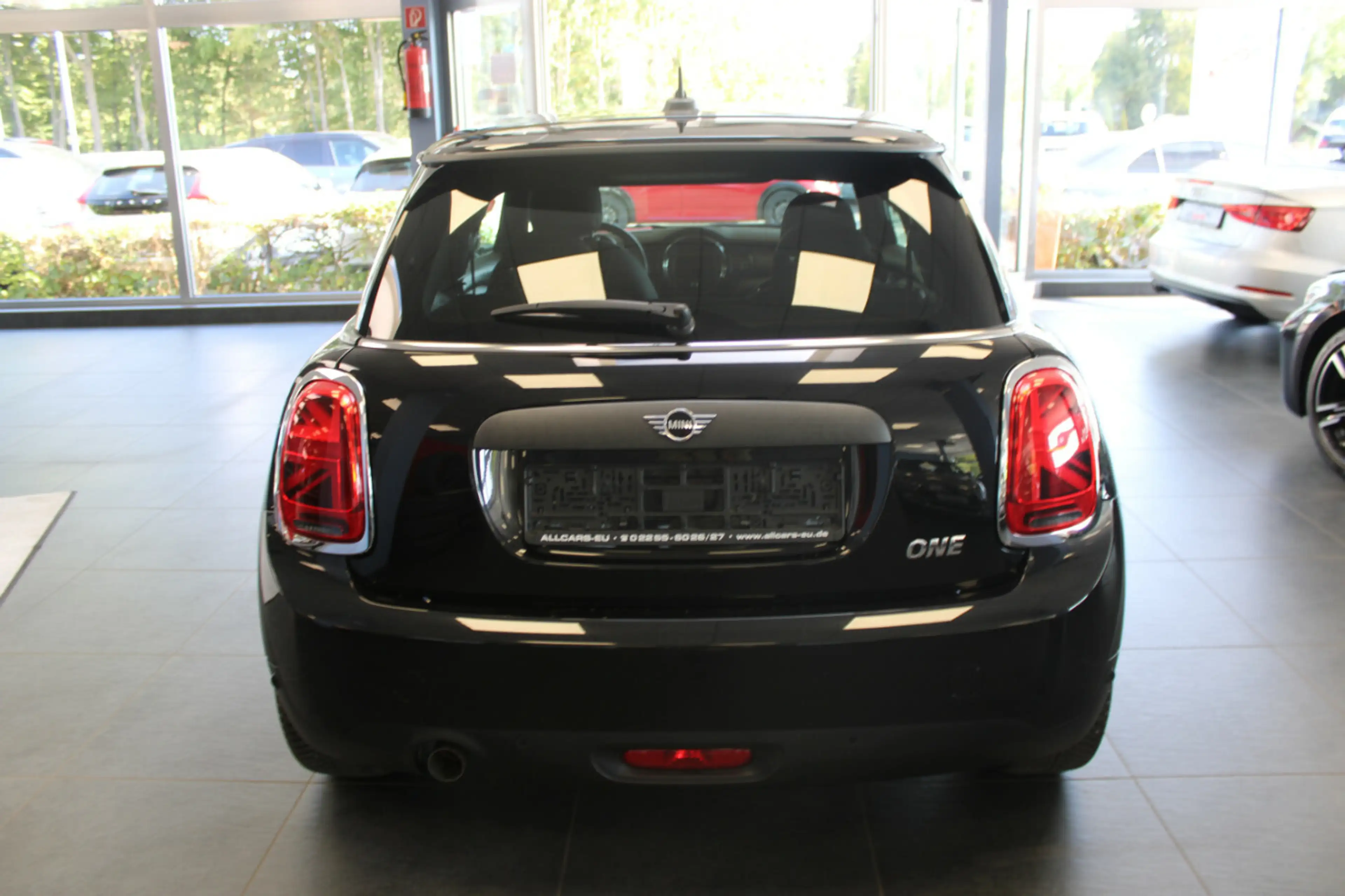 MINI One - LED - SHZ - PDC - — photo 5