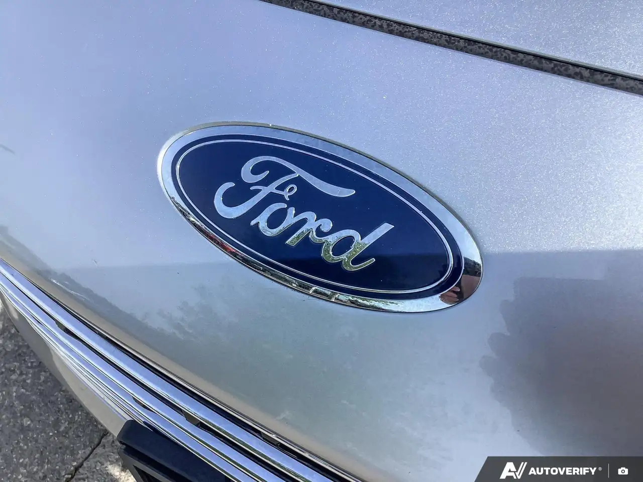 Ford Escape снимка Ford Escape