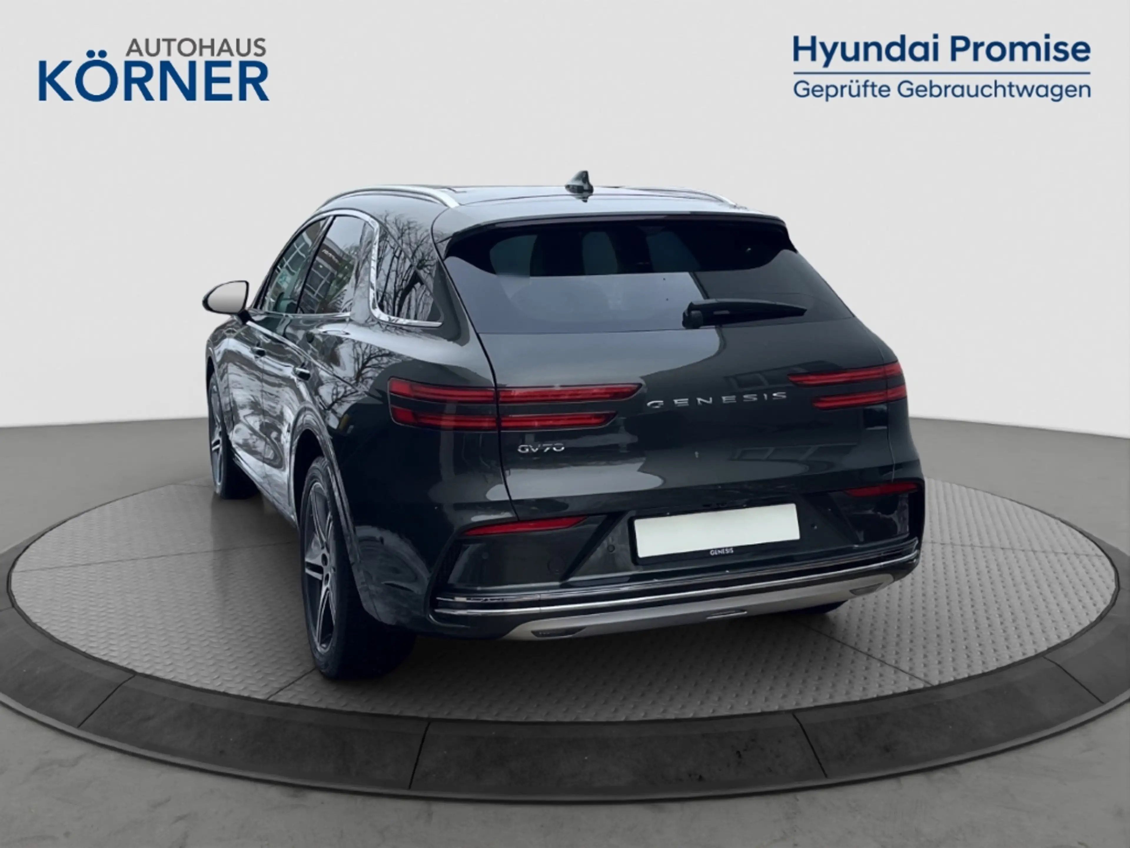 Genesis GV70 SPORT 84kwh *LEDER*PANORAMA*LED*CAM*CARPLAY* — photo 3