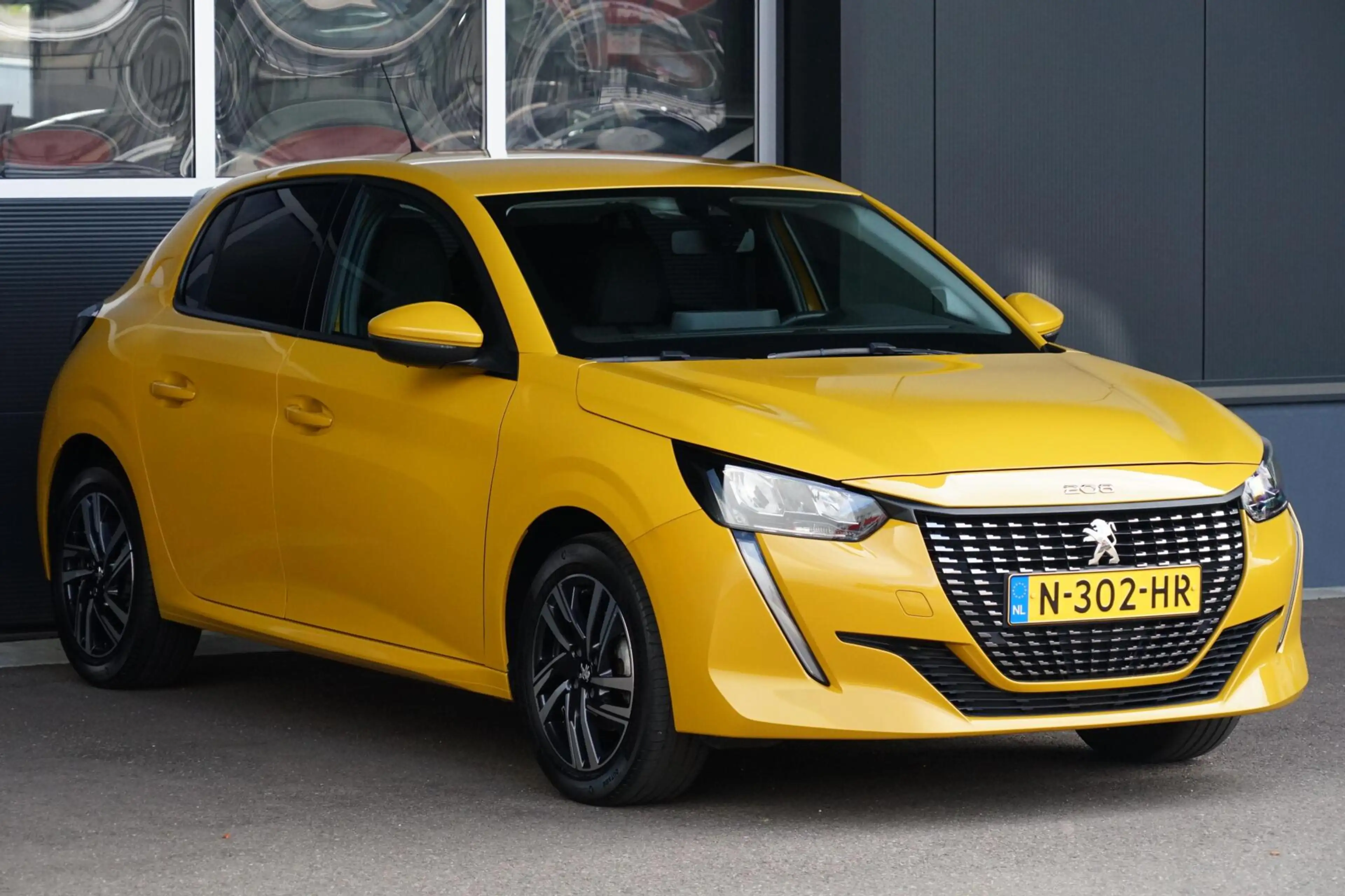 Peugeot 208 1.2 PureTech Allure, NL, LED, CarPlay, clima, cam. — photo 28