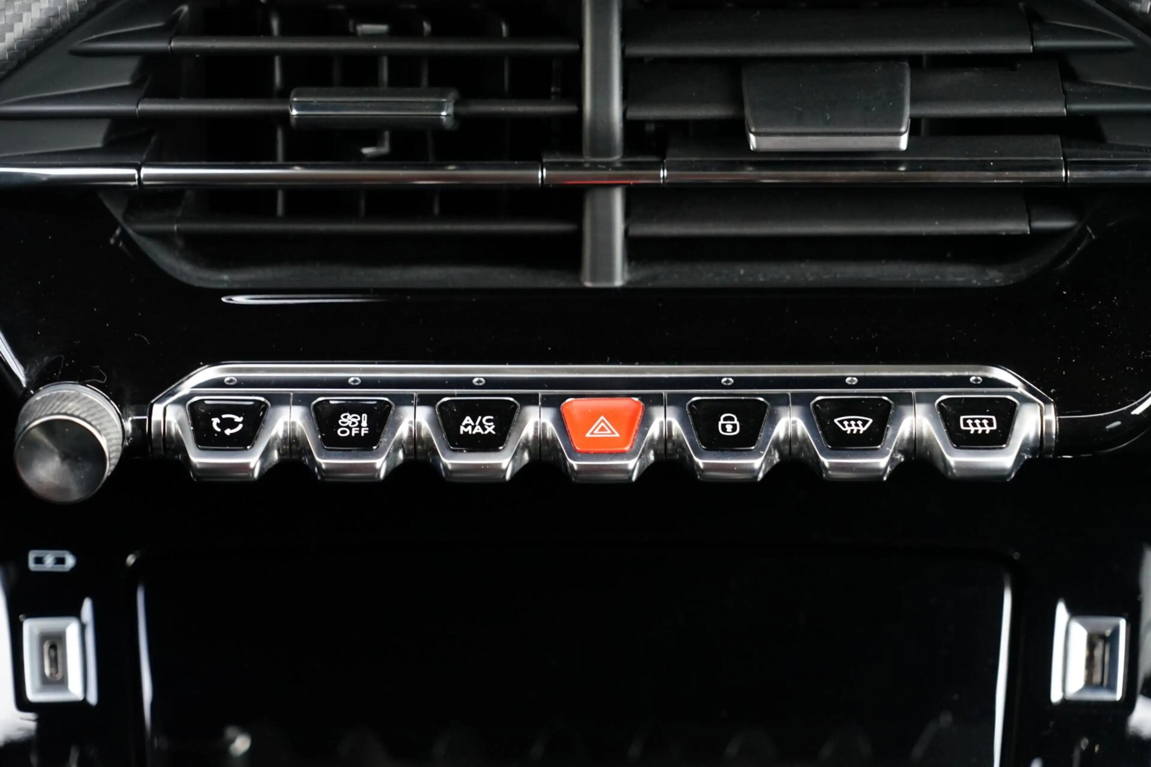 Peugeot 208 1.2 PureTech Allure, NL, LED, CarPlay, clima, cam. — photo 24