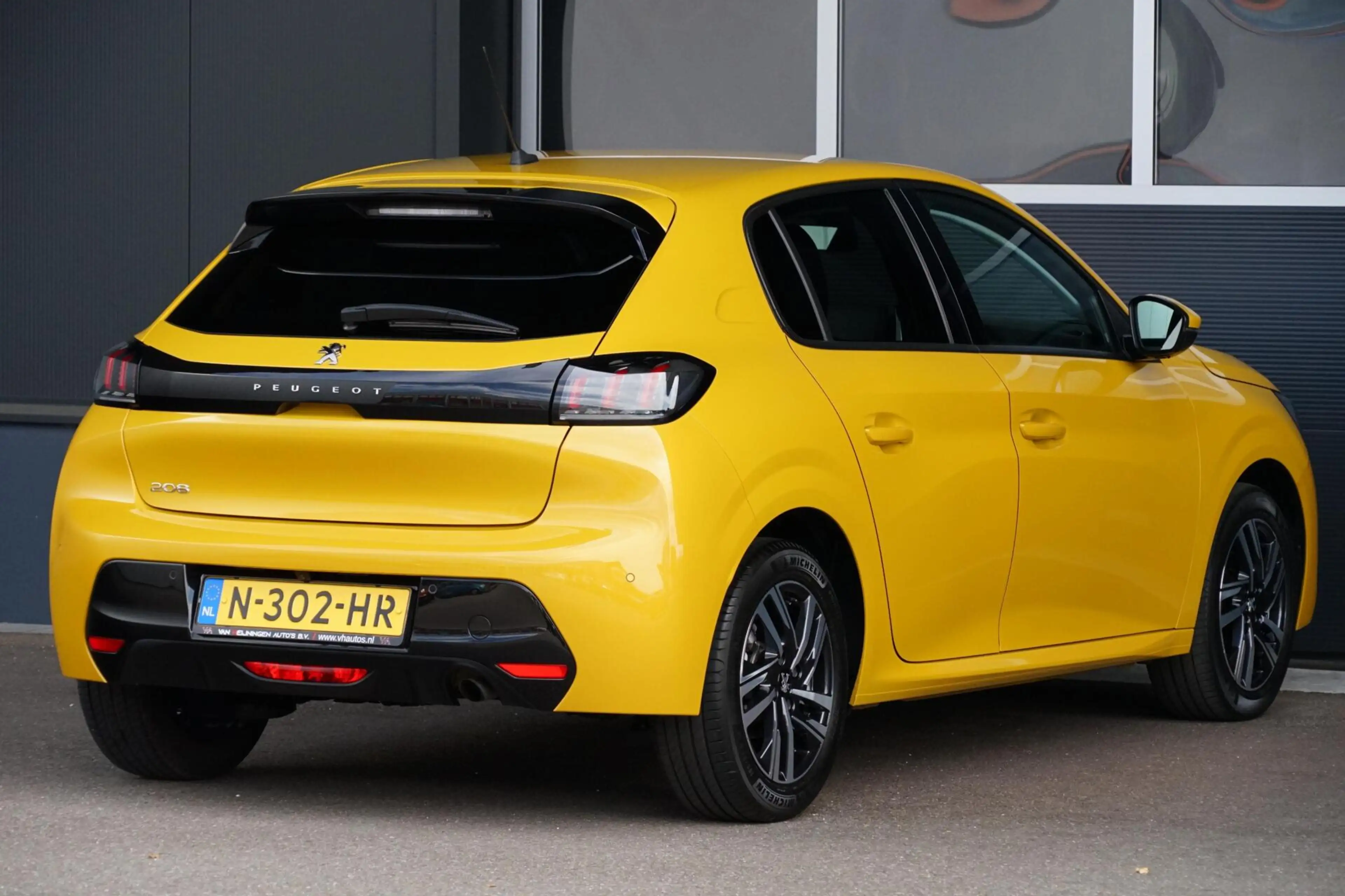 Peugeot 208 1.2 PureTech Allure, NL, LED, CarPlay, clima, cam. — photo 30