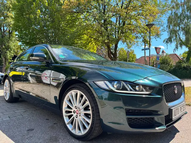 Jaguar Xe view 7