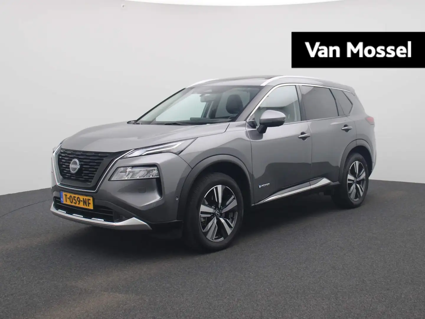 Nissan X-Trail 1.5 e-4orce Tekna 4WD 7p. | Panorama-dak | 360 Cam Grijs - 1