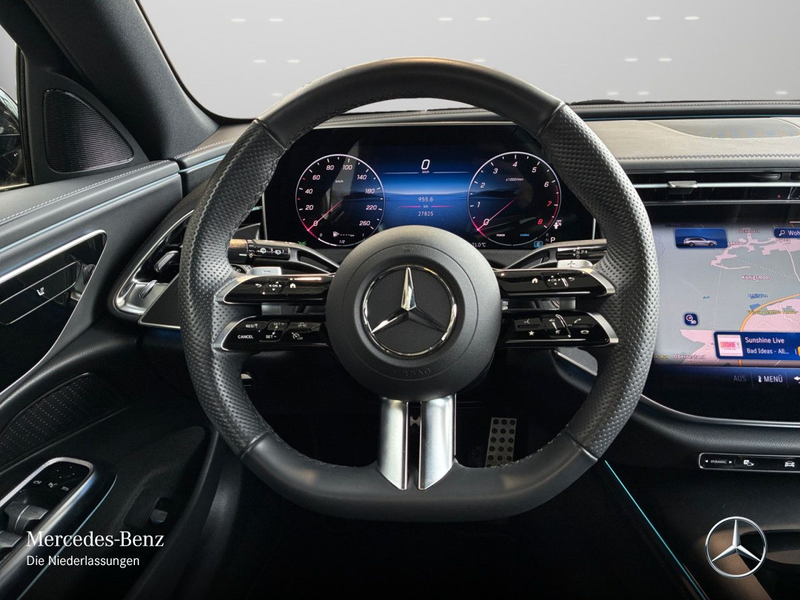 Mercedes-Benz E 200 T AMG Pano Distr. LED AHK Night Kamera PTS — photo 14