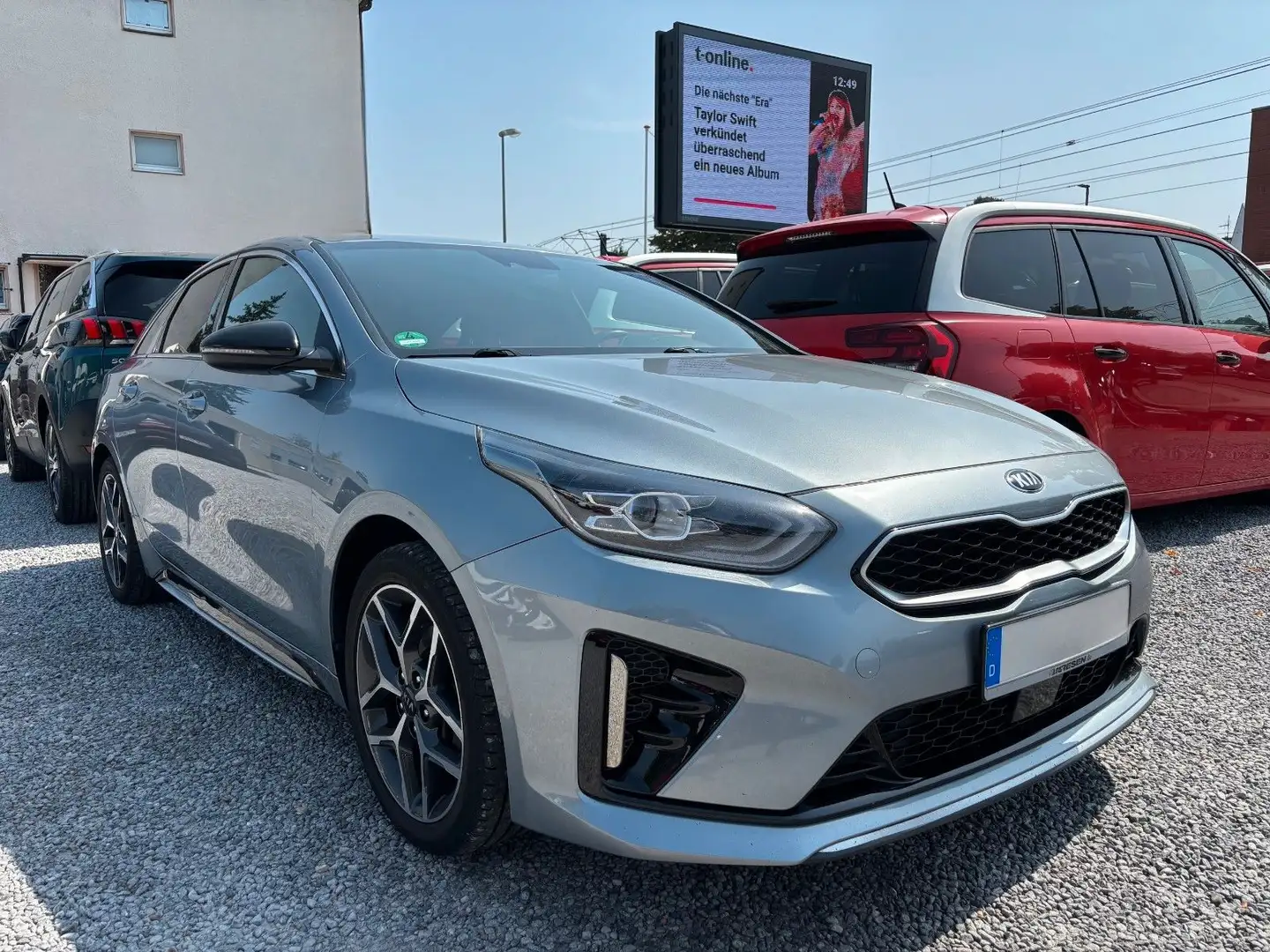 Kia ProCeed / pro_cee'd GT-Line 1.6 Voll*Sport*Keyles*ACC*DAB*AHK*ZRneu Silber - 2