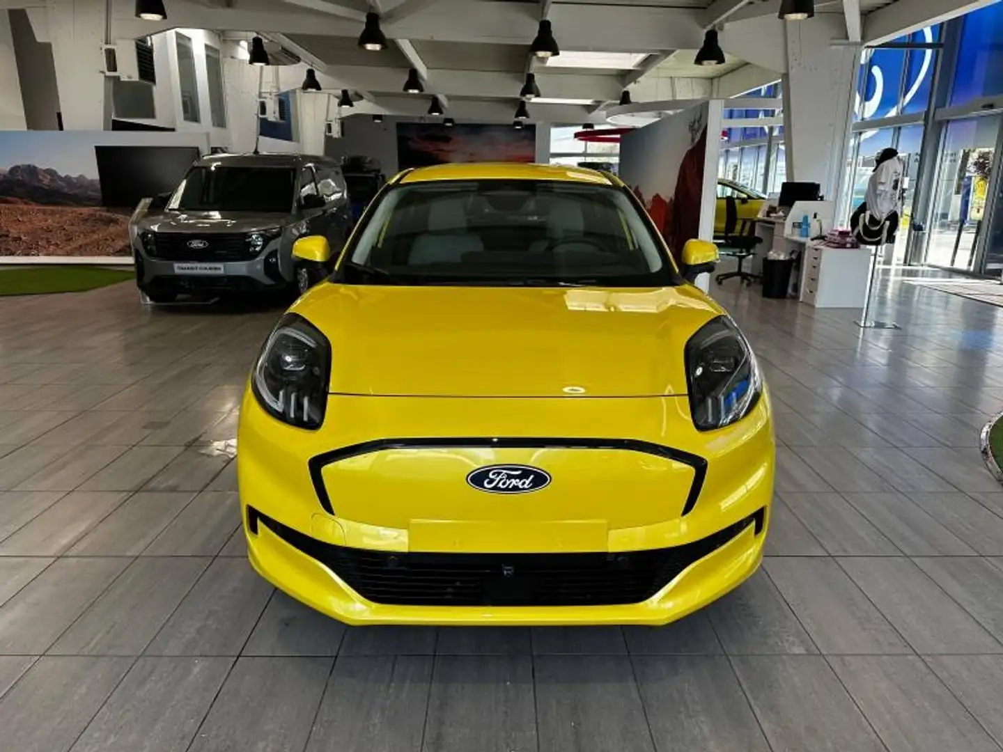 Ford Puma Gen-E 168ch Standard Range 43 kWh Premium Jaune - 2