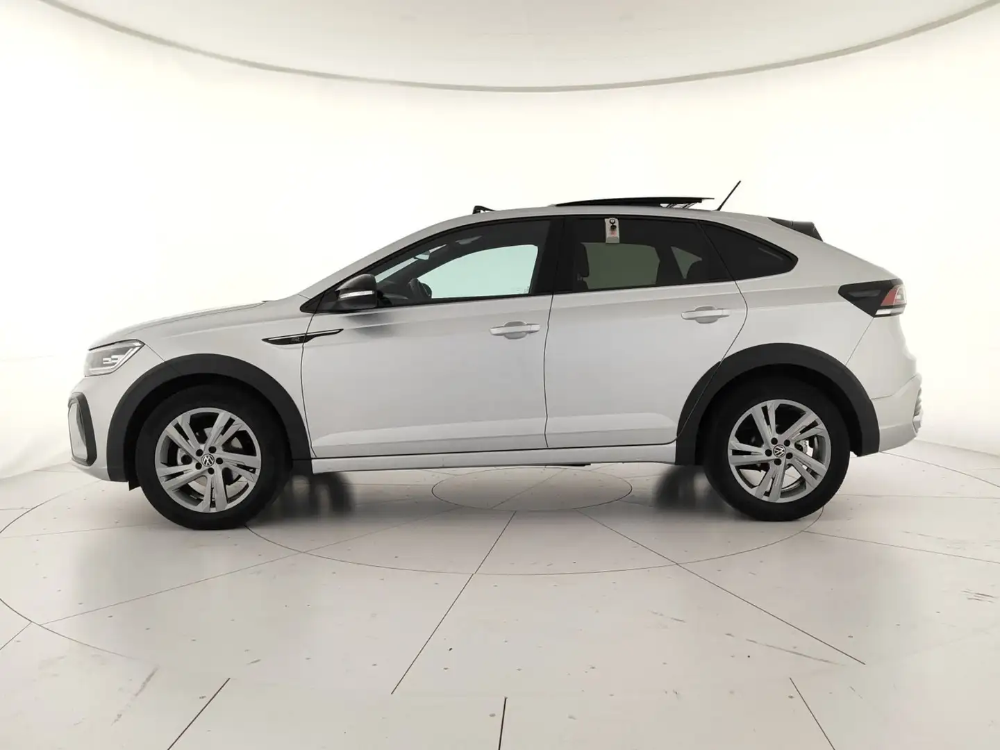 Volkswagen Taigo 1.0 tsi 110cv r-line - 2