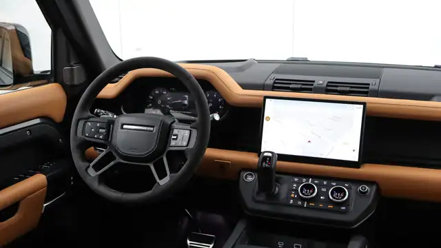 Land Rover Defender view 14