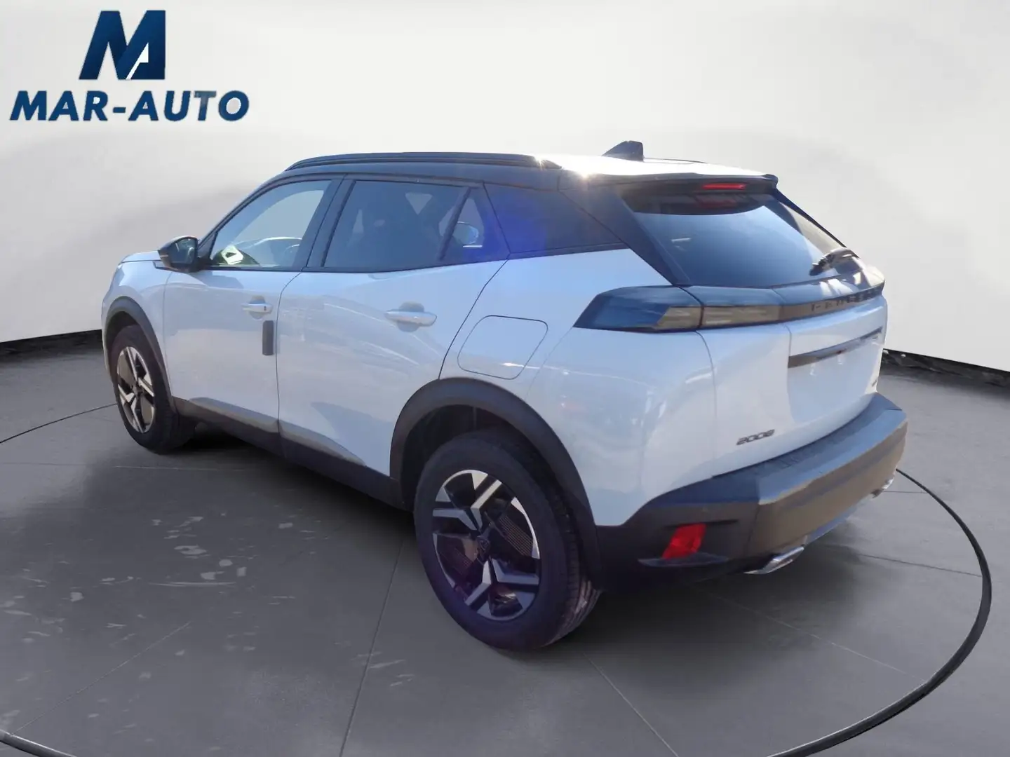 Peugeot 2008 2008 Hybrid 145 e-DCS6 GT Weiß - 2