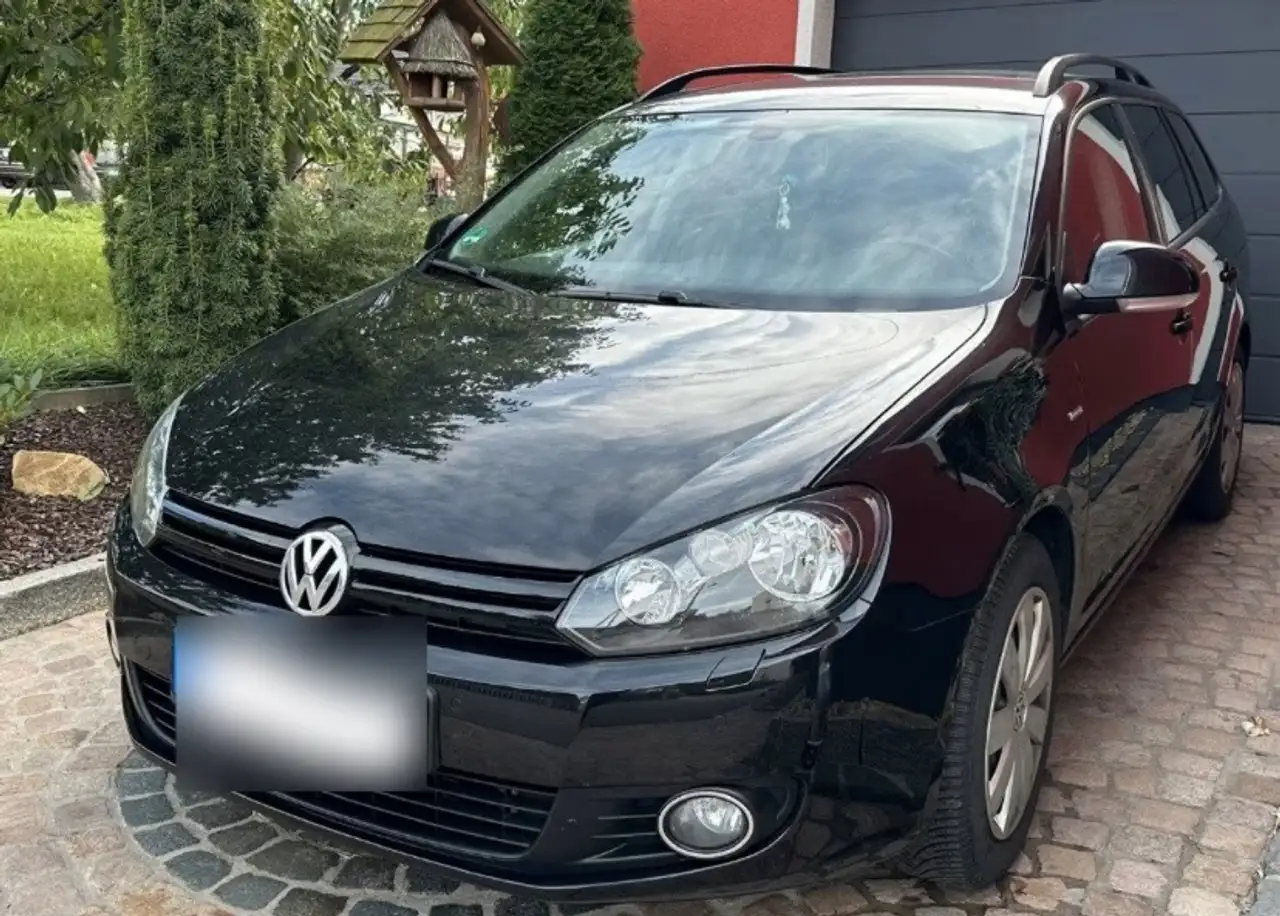 Volkswagen Golf Variant Golf Variant 1.6 TDI mit AHK, Klima, Tempomat, SHZ — photo 1 of 7