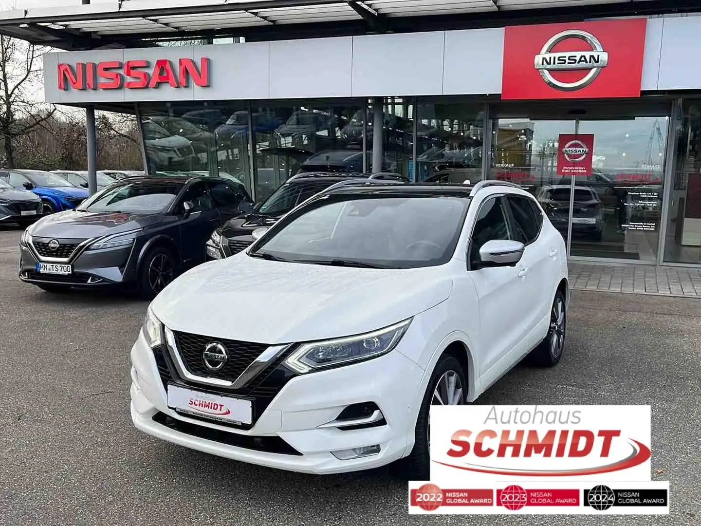 Nissan Qashqai 1.3 DIG-T Tekna+ Leder/BOSE/AVM Weiß - 1
