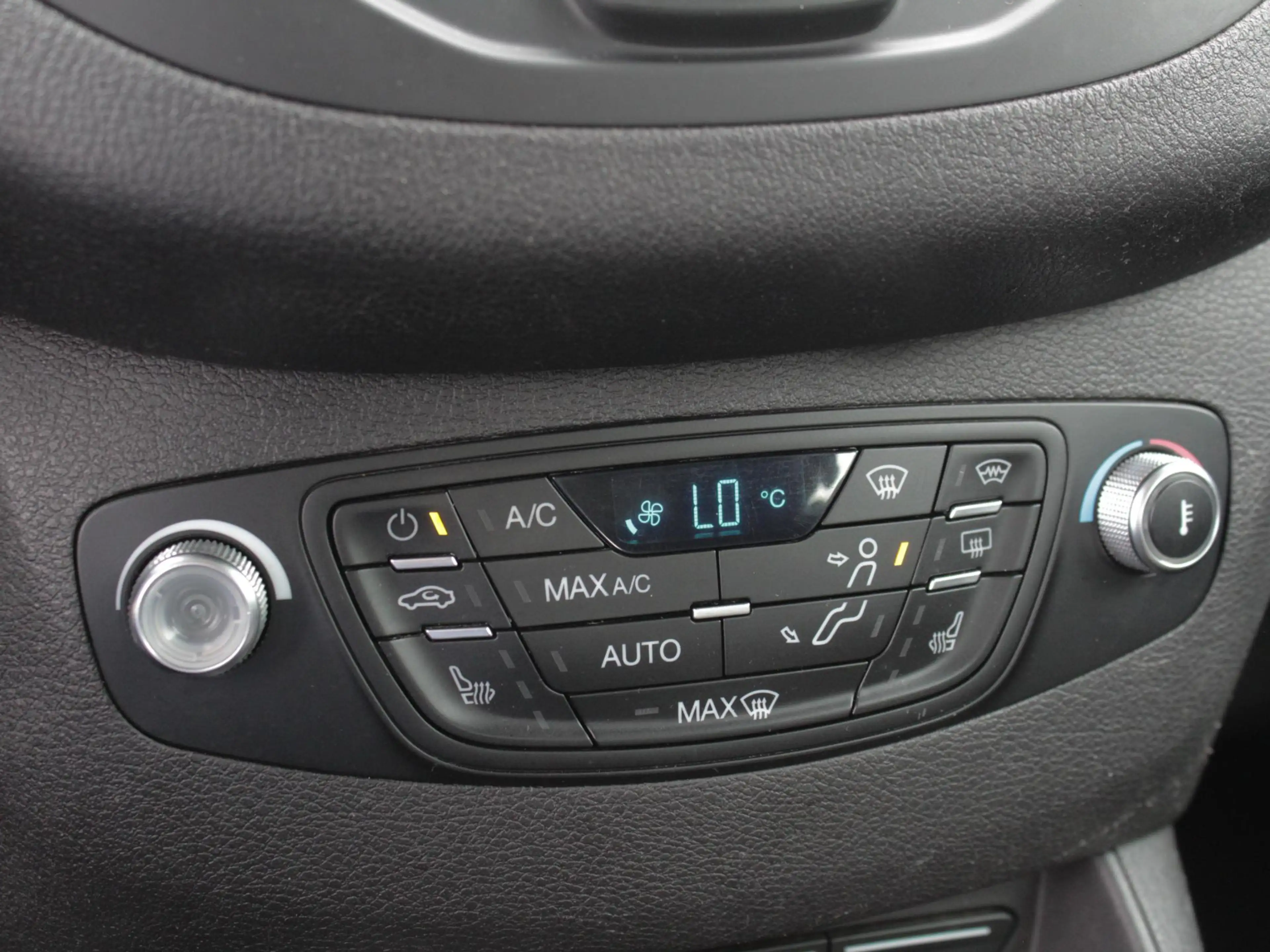 Ford Tourneo Courier 1.0 Titanium | Cruise | Clima | Trekhaak — photo 15