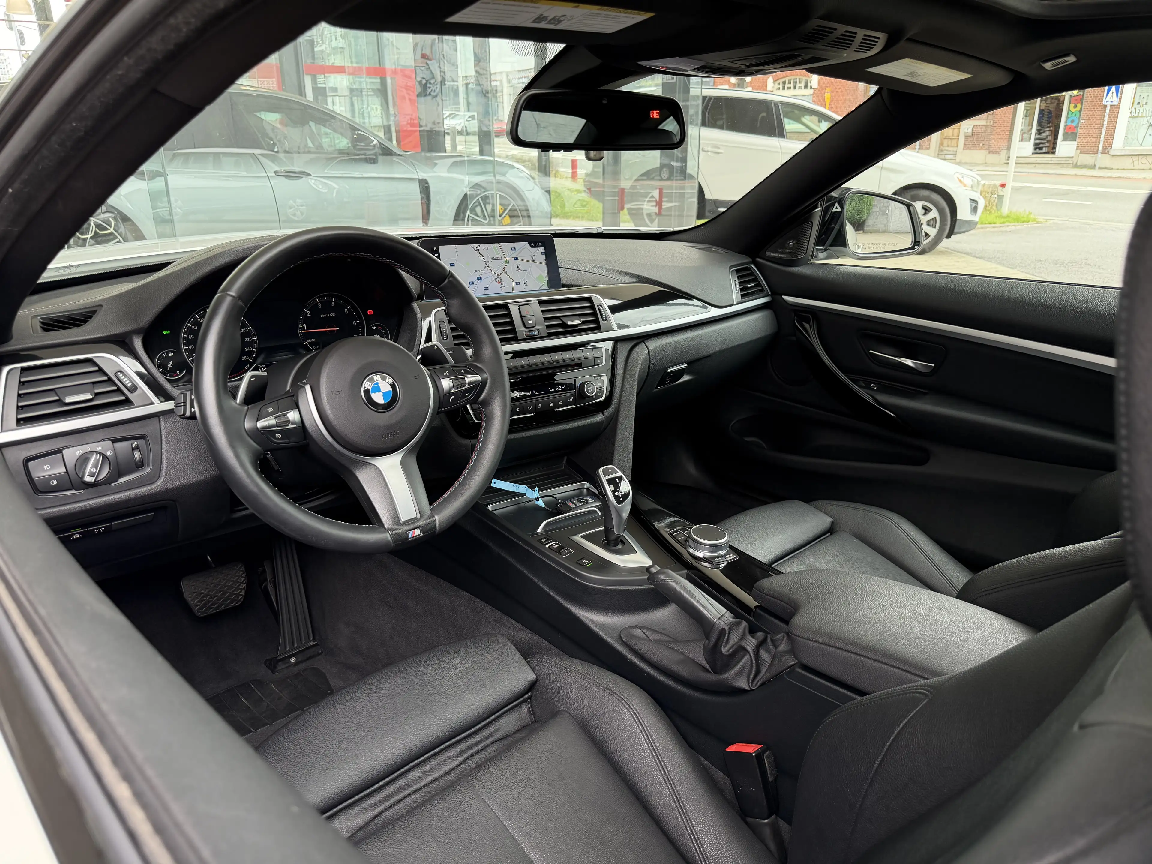 BMW 430 iA Coupé (PACK M Performance) CARPLAY-CAMERA-TOE-CUIR-GPS-JA19-GAR 12MOIS — photo 10