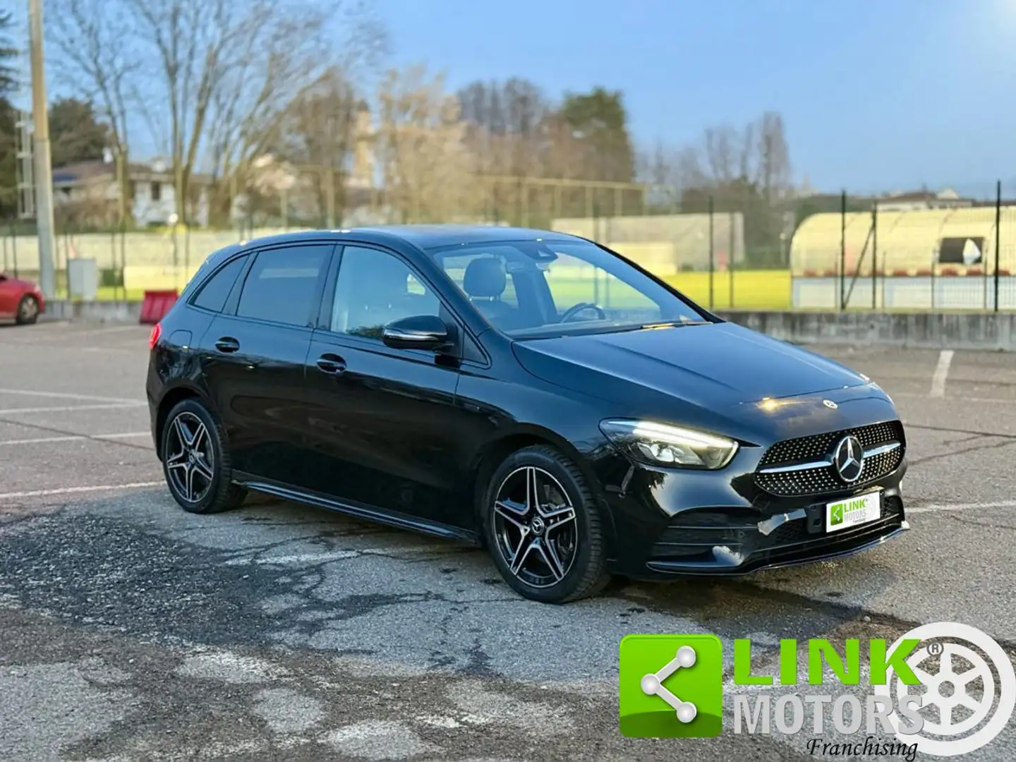 Mercedes-Benz B 250 e hybrid EQ Premium Noir - 1