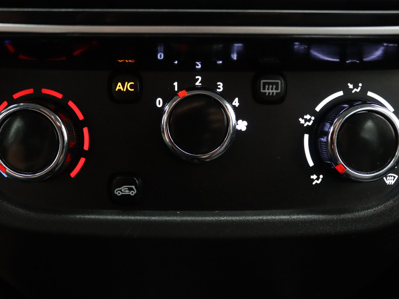 Dacia Spring Expression 27 kWh Achteruitrijcamera — photo 7