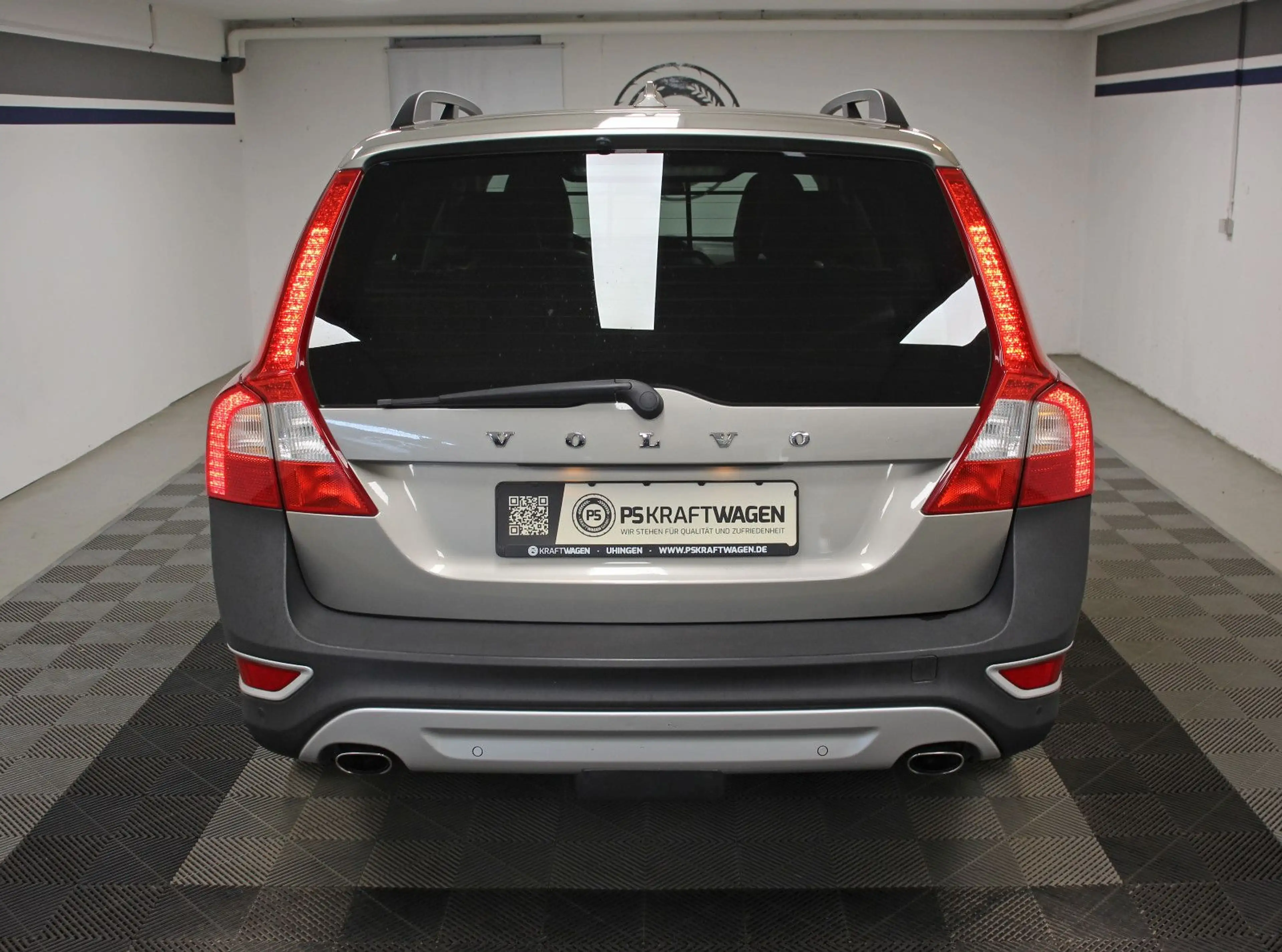 Volvo XC70 2.4 Diesel AWD *AHK/NAVI/PANO/STHZ/S.HEFT* — photo 5