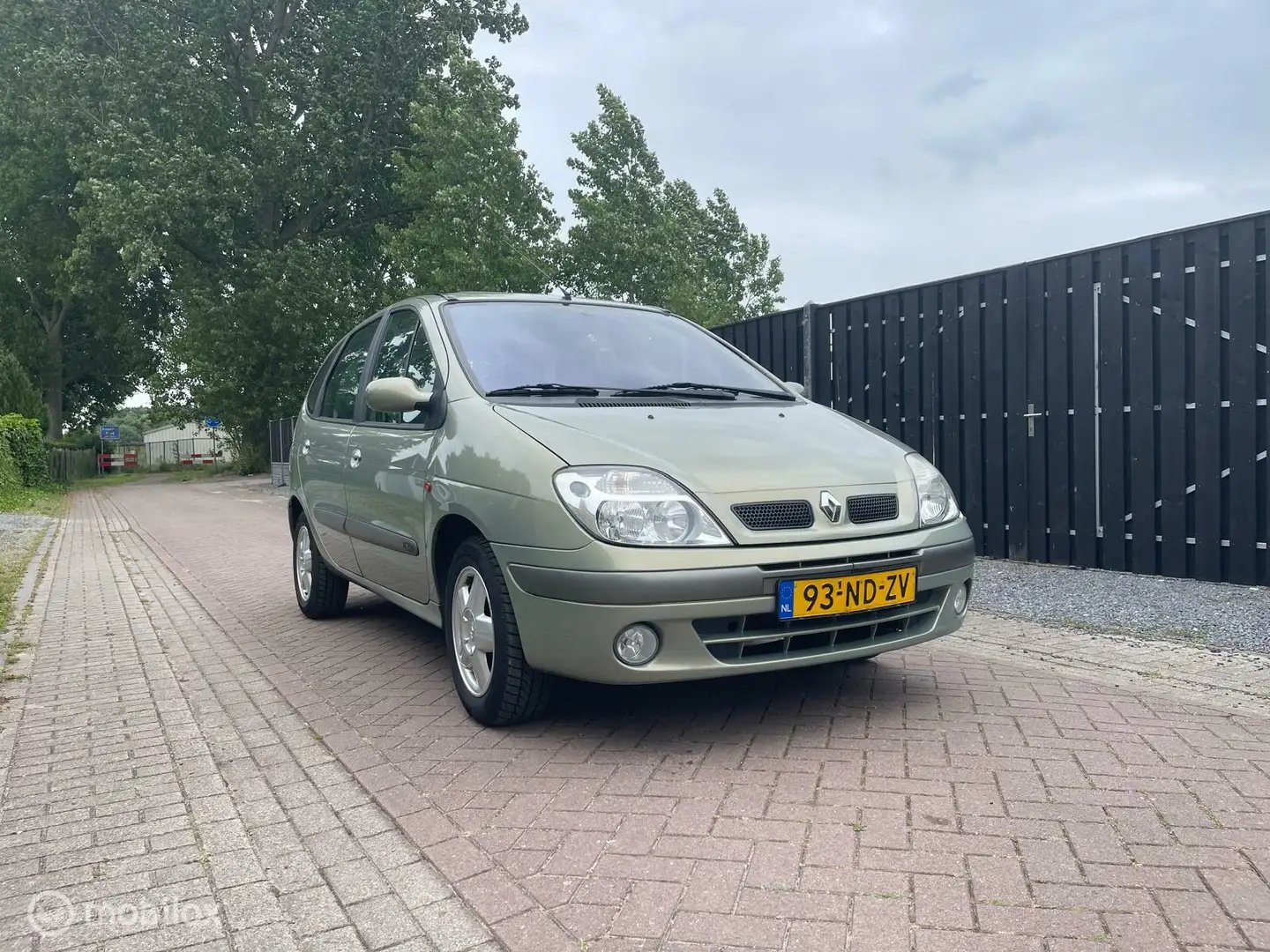 Renault Scenic 1.6-16V Expression Automaat Vert - 1