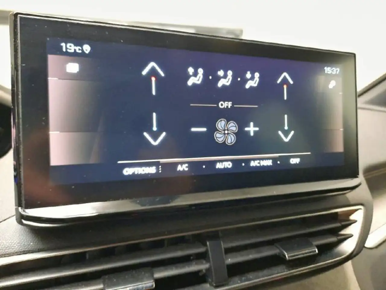 Peugeot 5008 2 1.2 PureTech 96kW S&S GT, миниатюра 19