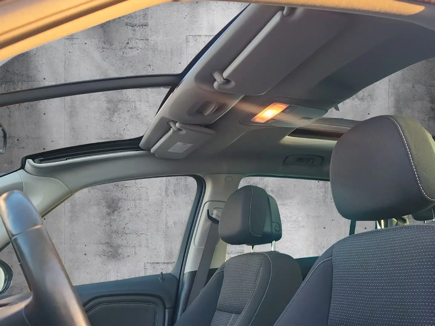 Opel Zafira C Tourer 2.0T mit Panorama "Innovation" Schwarz - 2