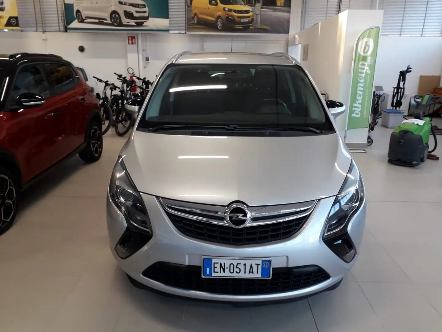 Opel Zafira Tourer 2.0 cdti 110cv 7 posti Argent - 2
