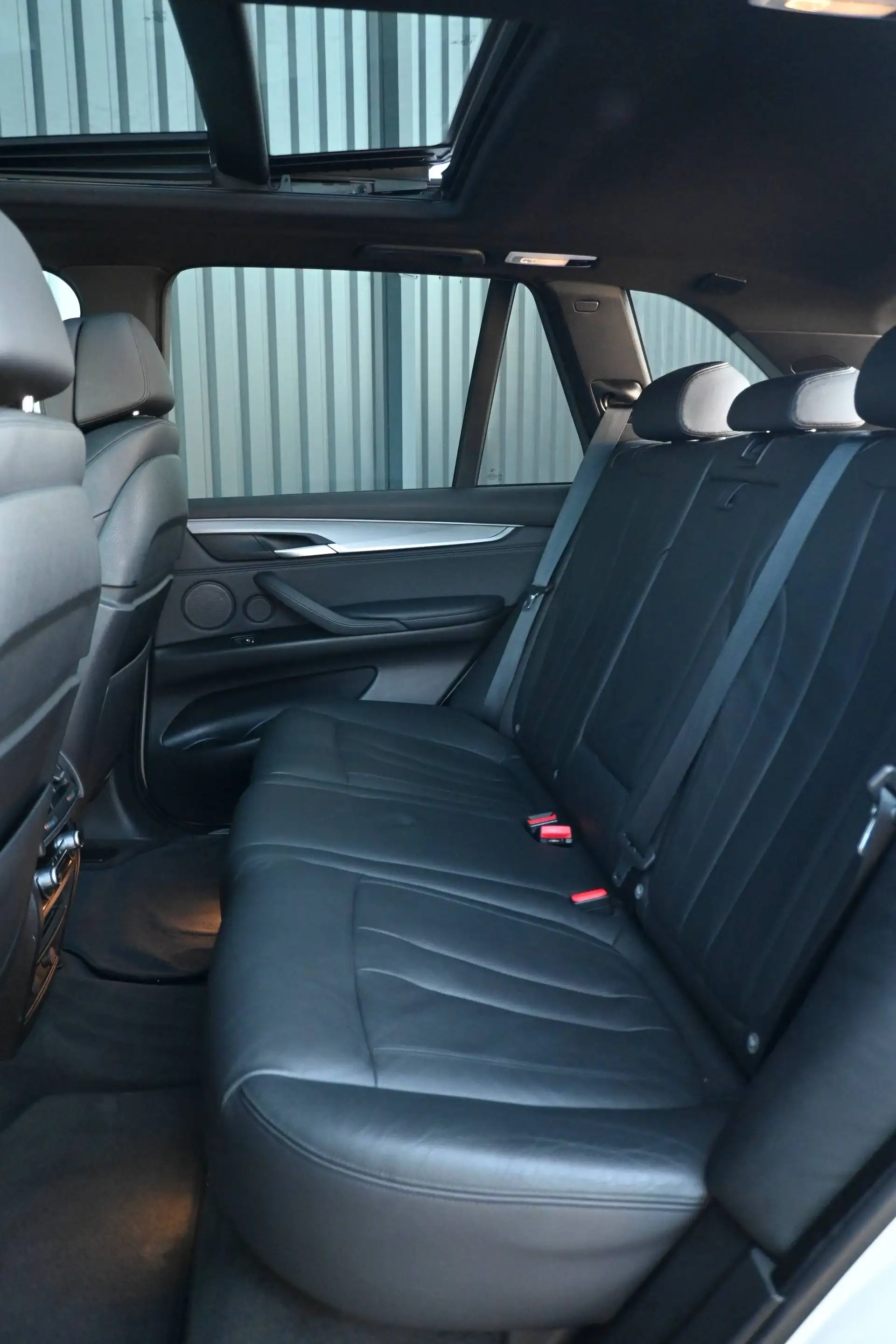 BMW X5 40e M pack HUD Pano, 360°Cam, Trekh, zetelkoel, sfeer — photo 12