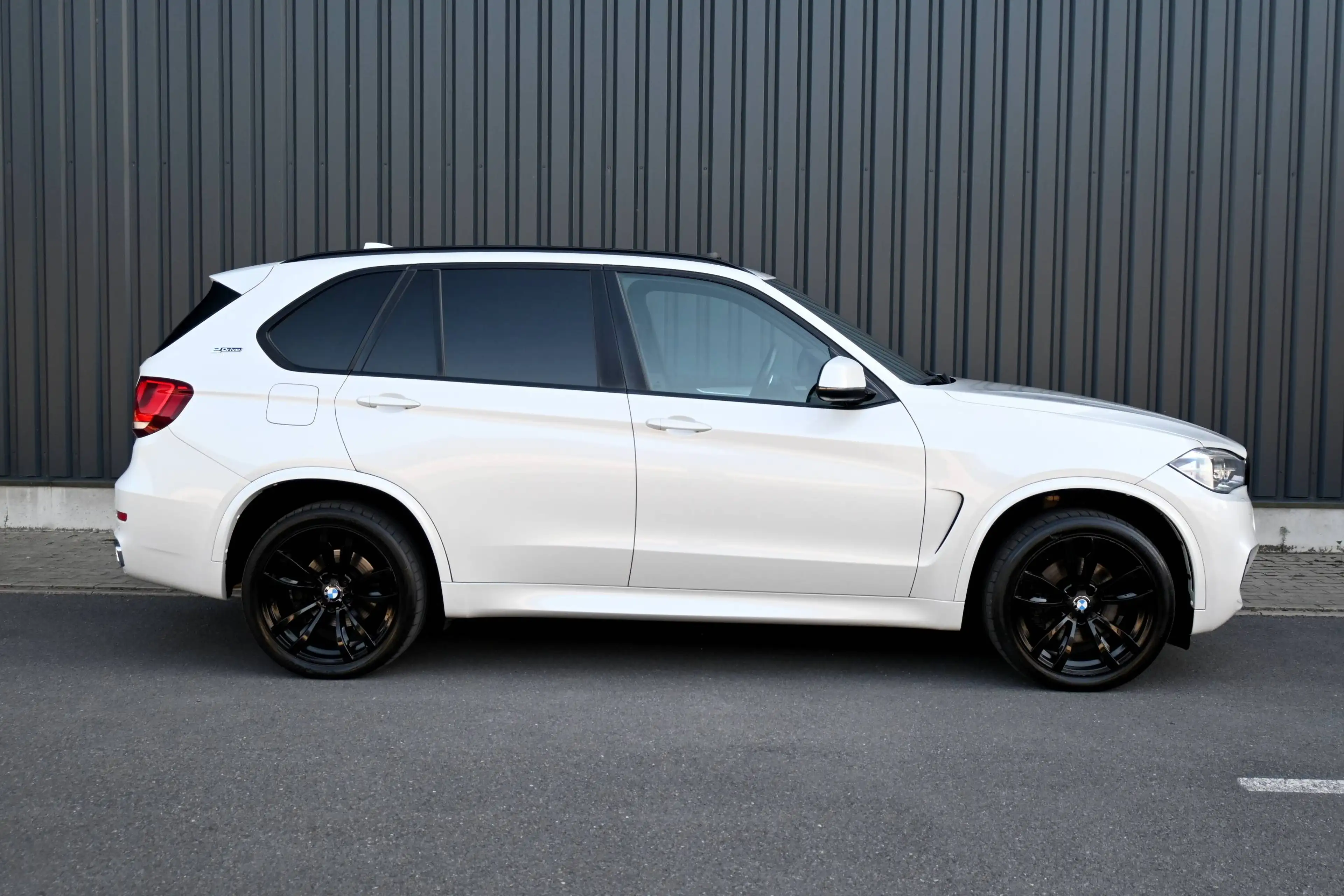 BMW X5 40e M pack HUD Pano, 360°Cam, Trekh, zetelkoel, sfeer — photo 5