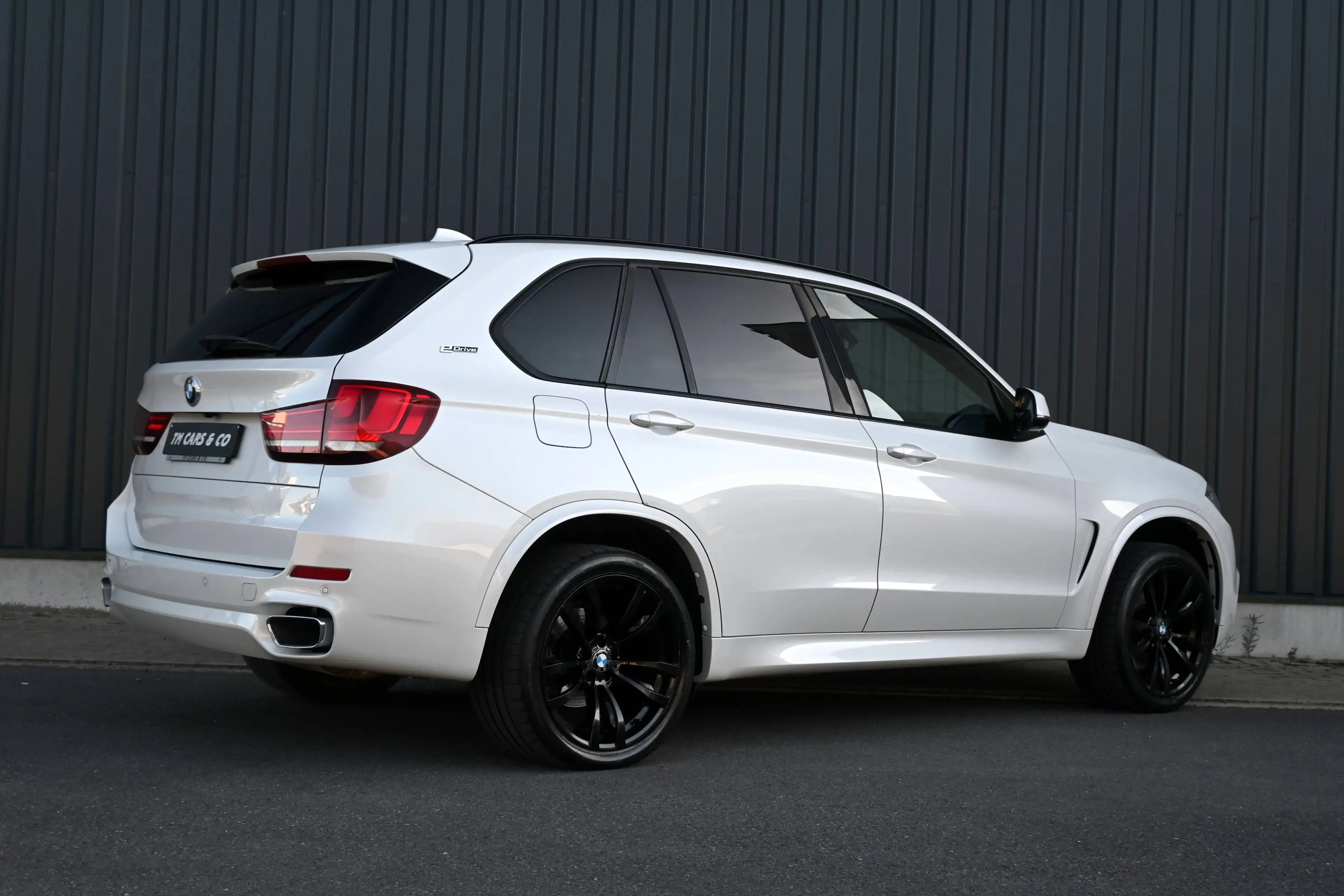 BMW X5 40e M pack HUD Pano, 360°Cam, Trekh, zetelkoel, sfeer — photo 3