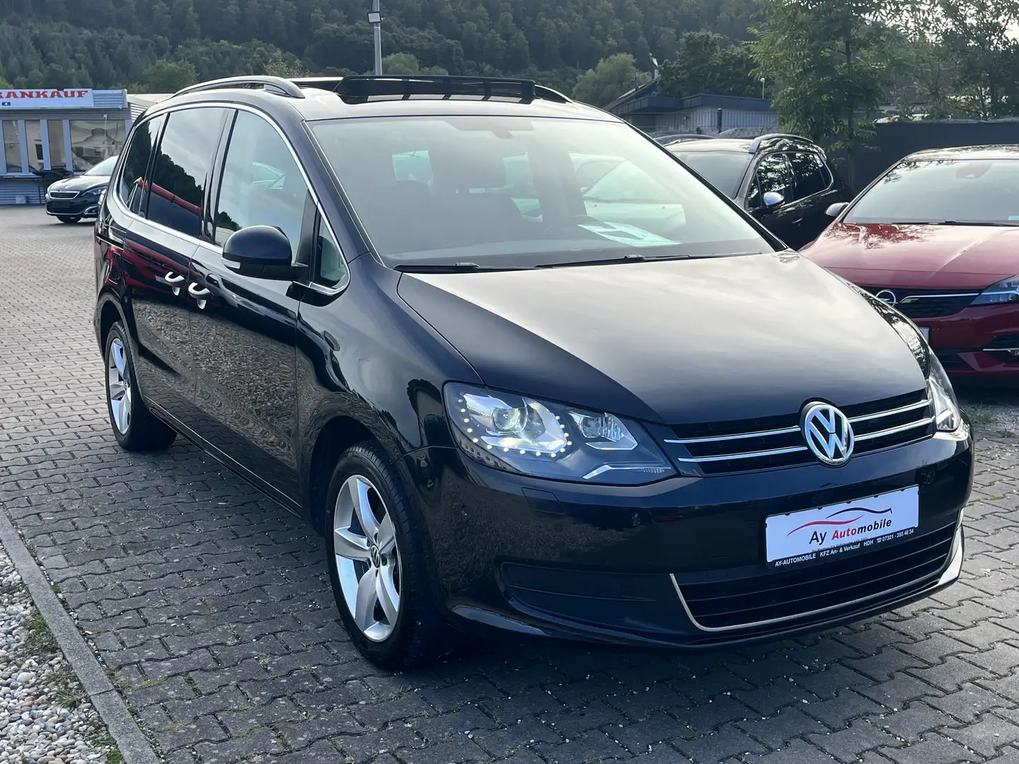 Volkswagen Sharan Comfortline BMT *7 Sitzer* Automatik*Pano* Schwarz - 1