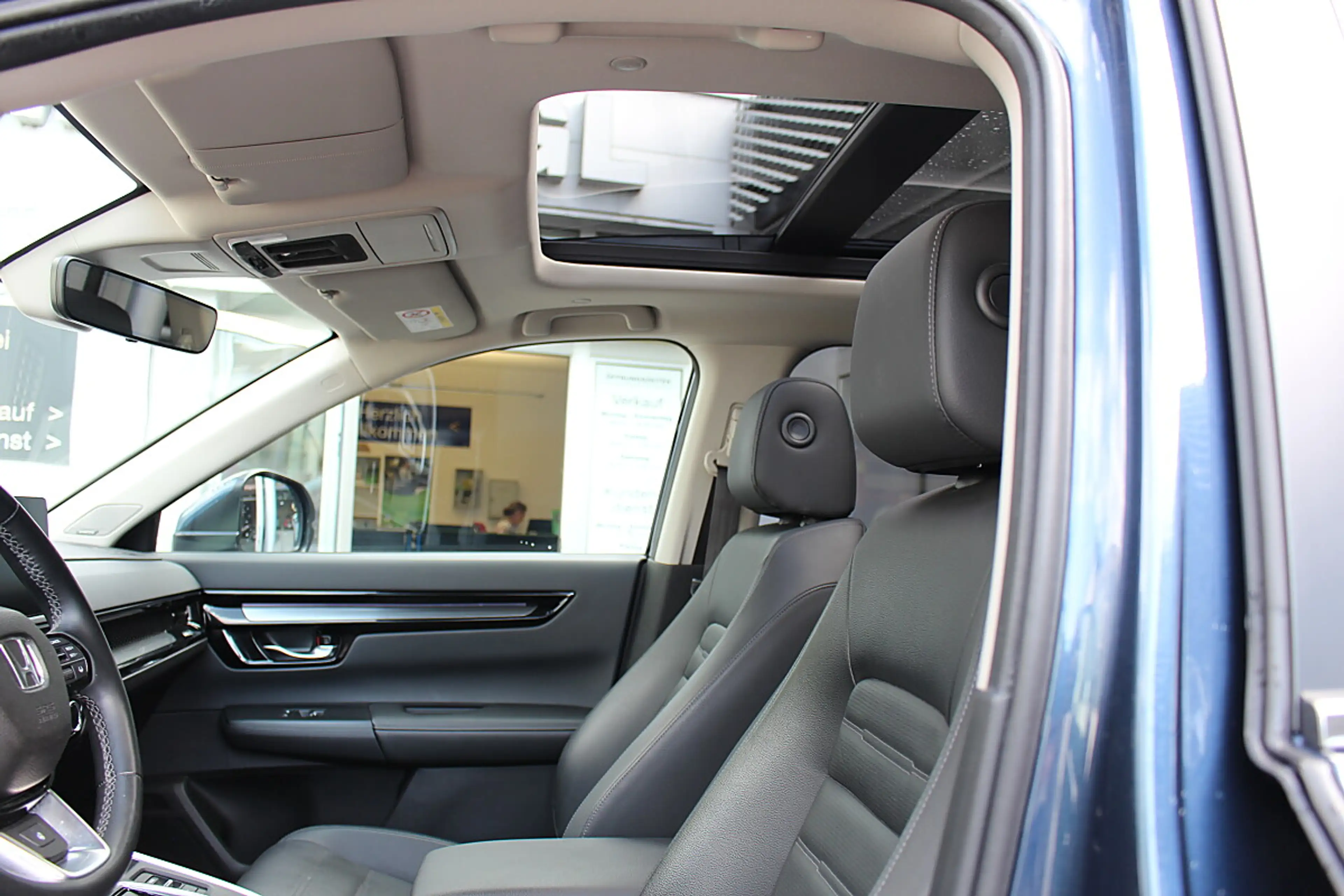 Honda CR-V 2,0 i-MMD e:HEV Advance AWD Aut. — photo 12