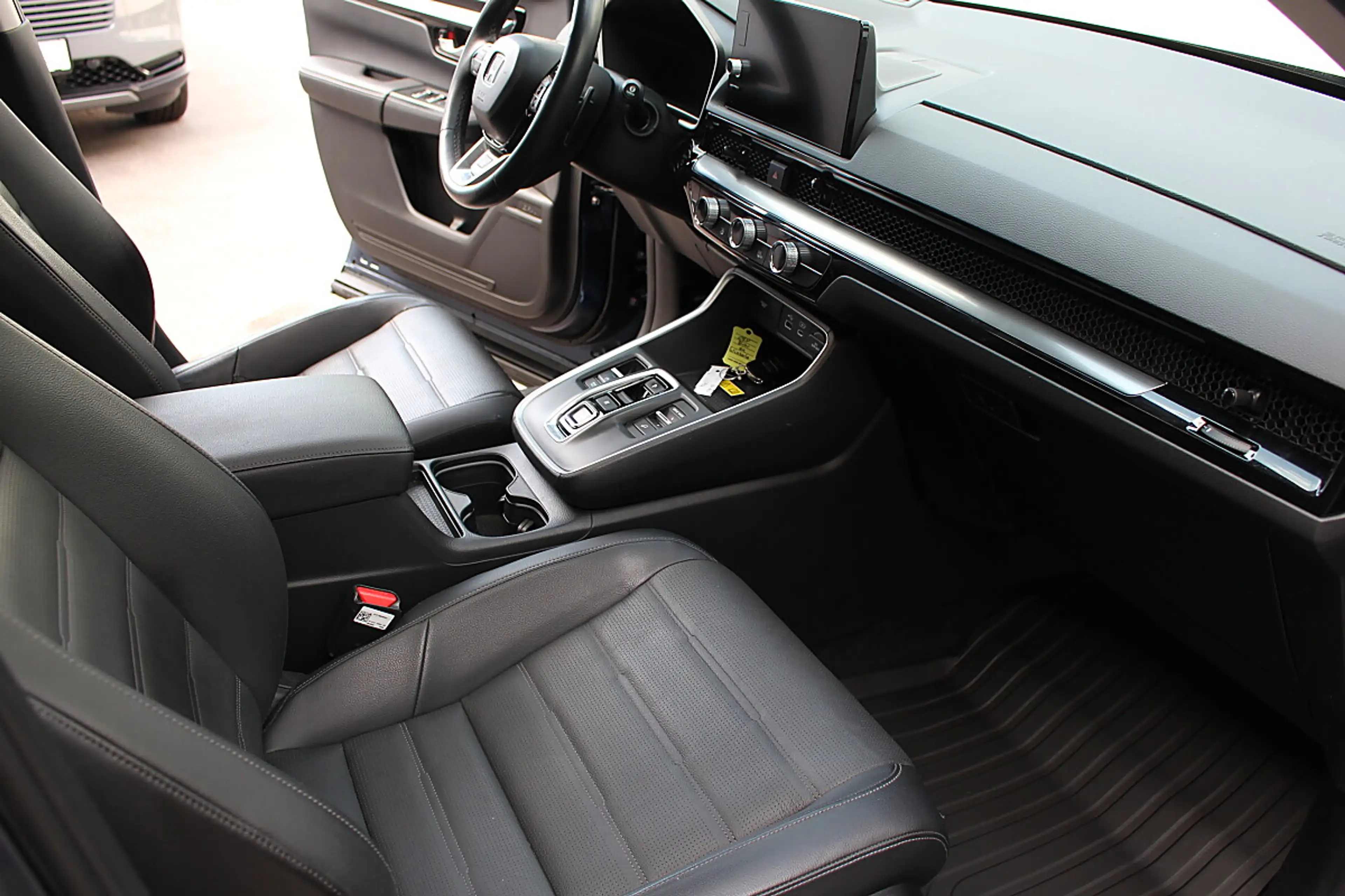 Honda CR-V 2,0 i-MMD e:HEV Advance AWD Aut. — photo 15