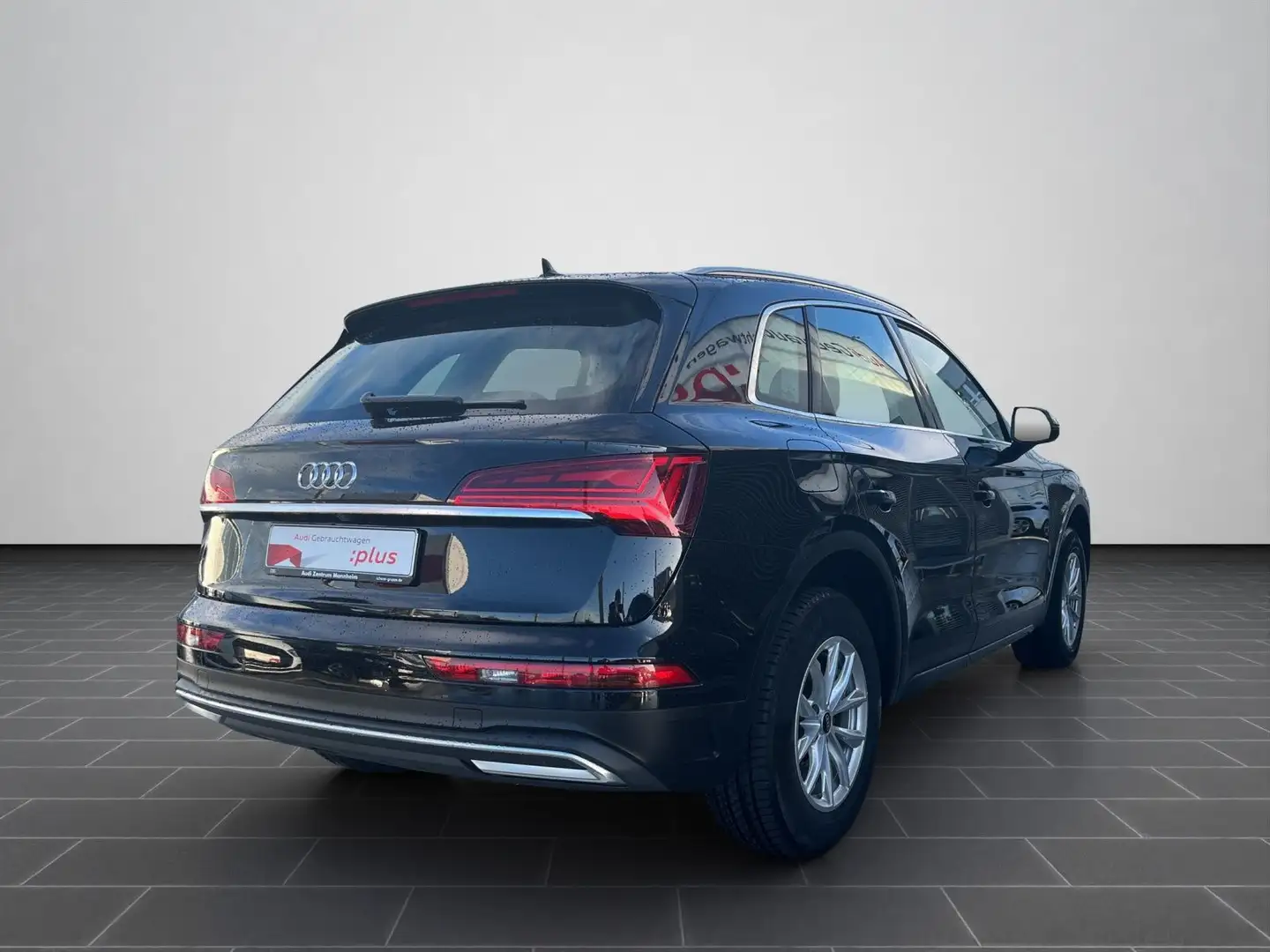 Audi Q5 SUV 40 TDI quattro 150(204) kW(PS) S tronic Schwarz - 2