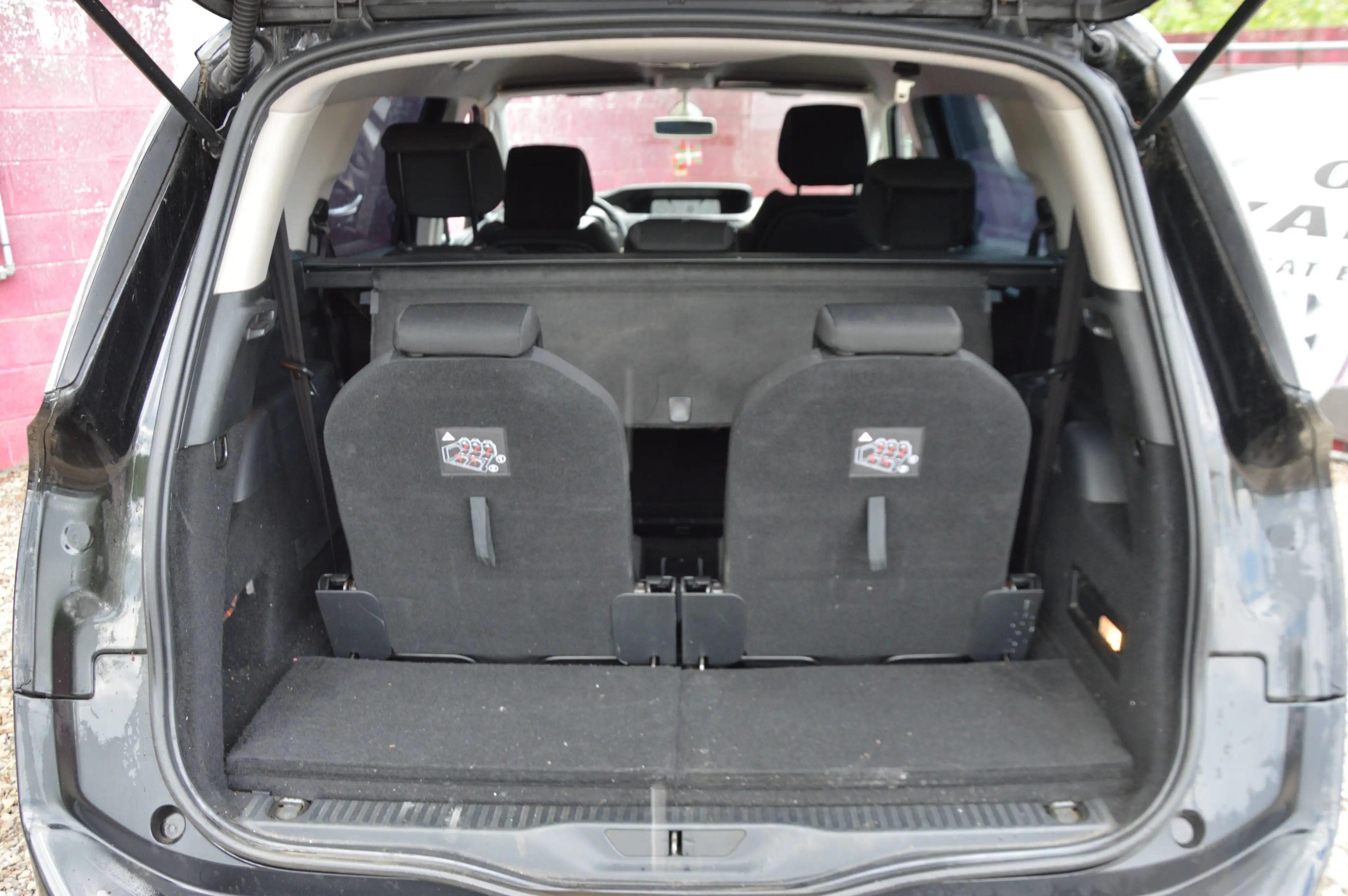 Citroen Grand C4 Picasso 1.6 e-HDi Seduction 7PL NAV SENS AR CLIM 175.779KM — photo 11