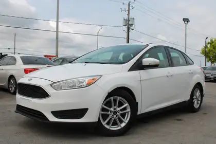 White 2015 Ford Focus SE Sedan Front-Wheel Drive Automatic