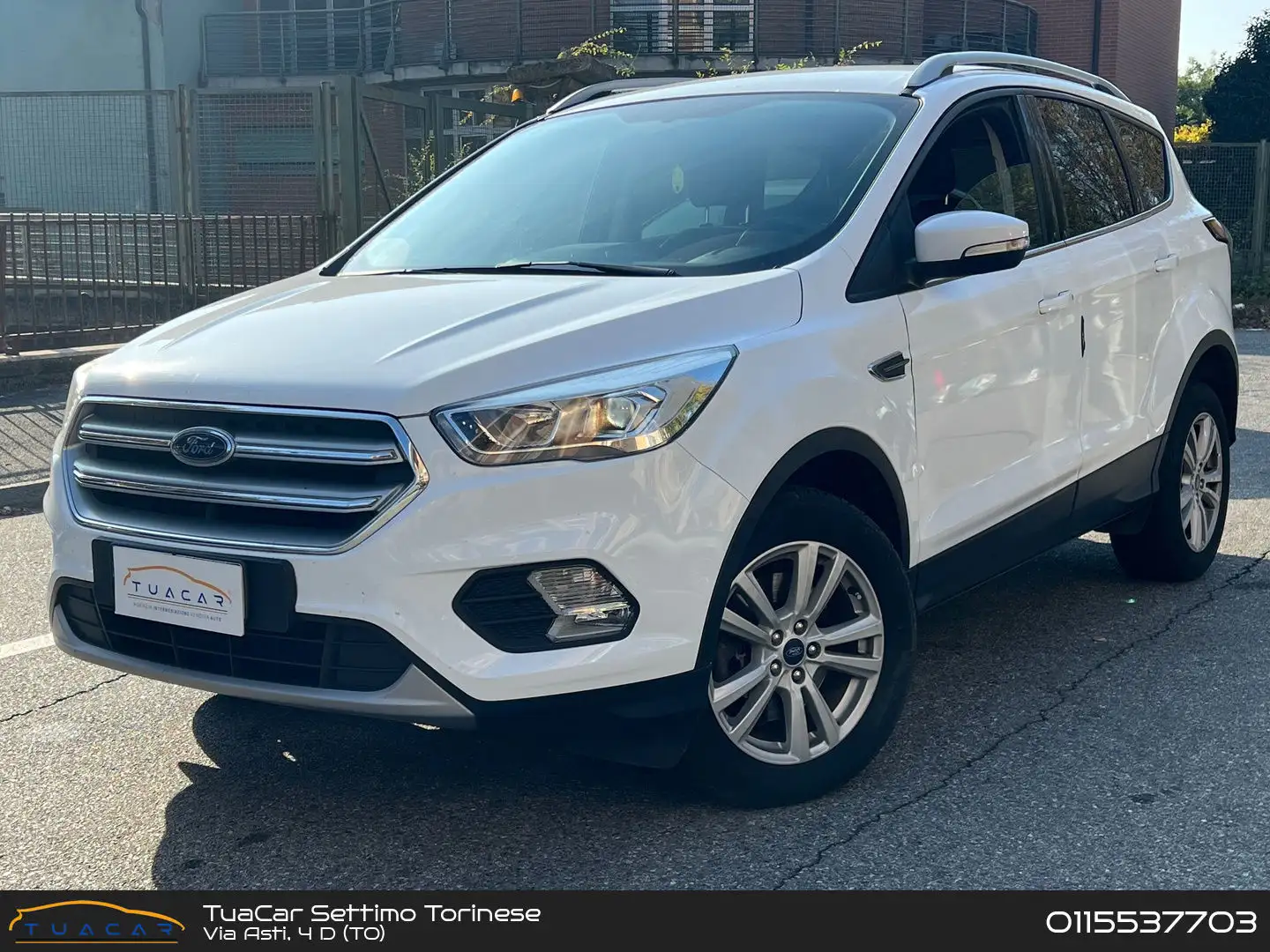 Ford Kuga 1.5 tdci ST-Line Business s&s 2wd 120cv Bianco - 1