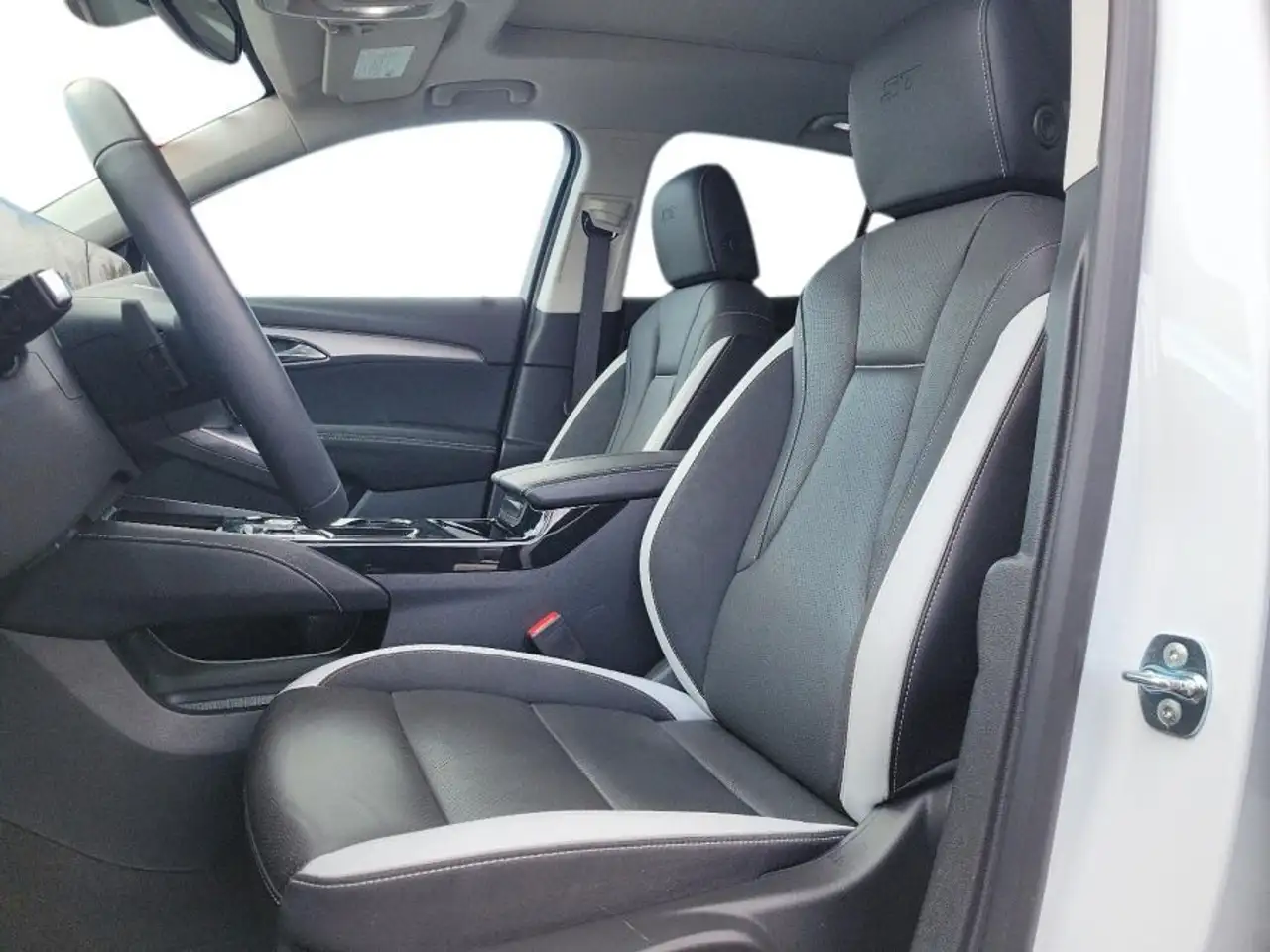 Buick Envision снимка Buick Envision