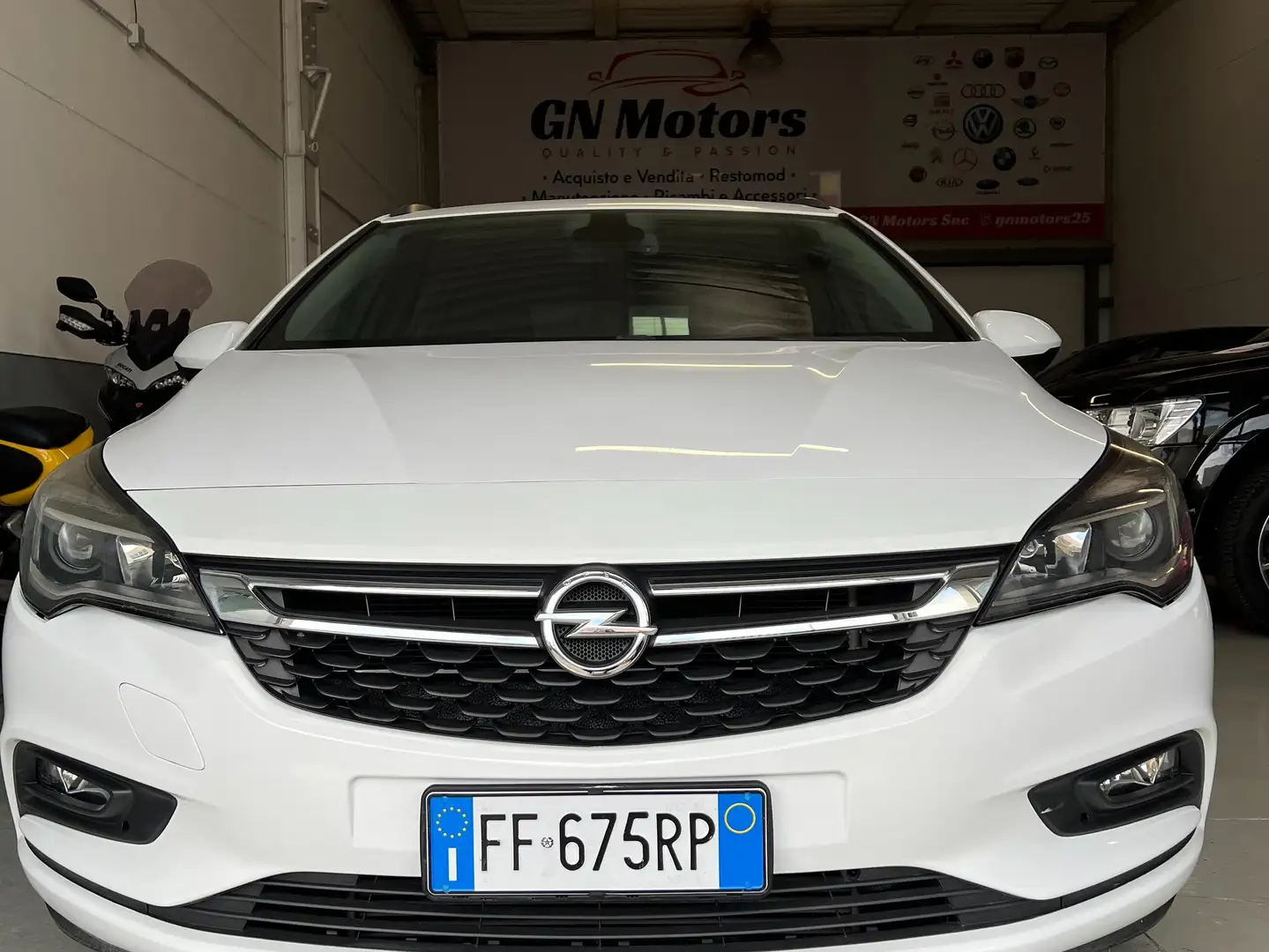 Opel Astra OPEL ASTRA Sports Tourer 1.6CDTI 110 FINANZIABILE Weiß - 2