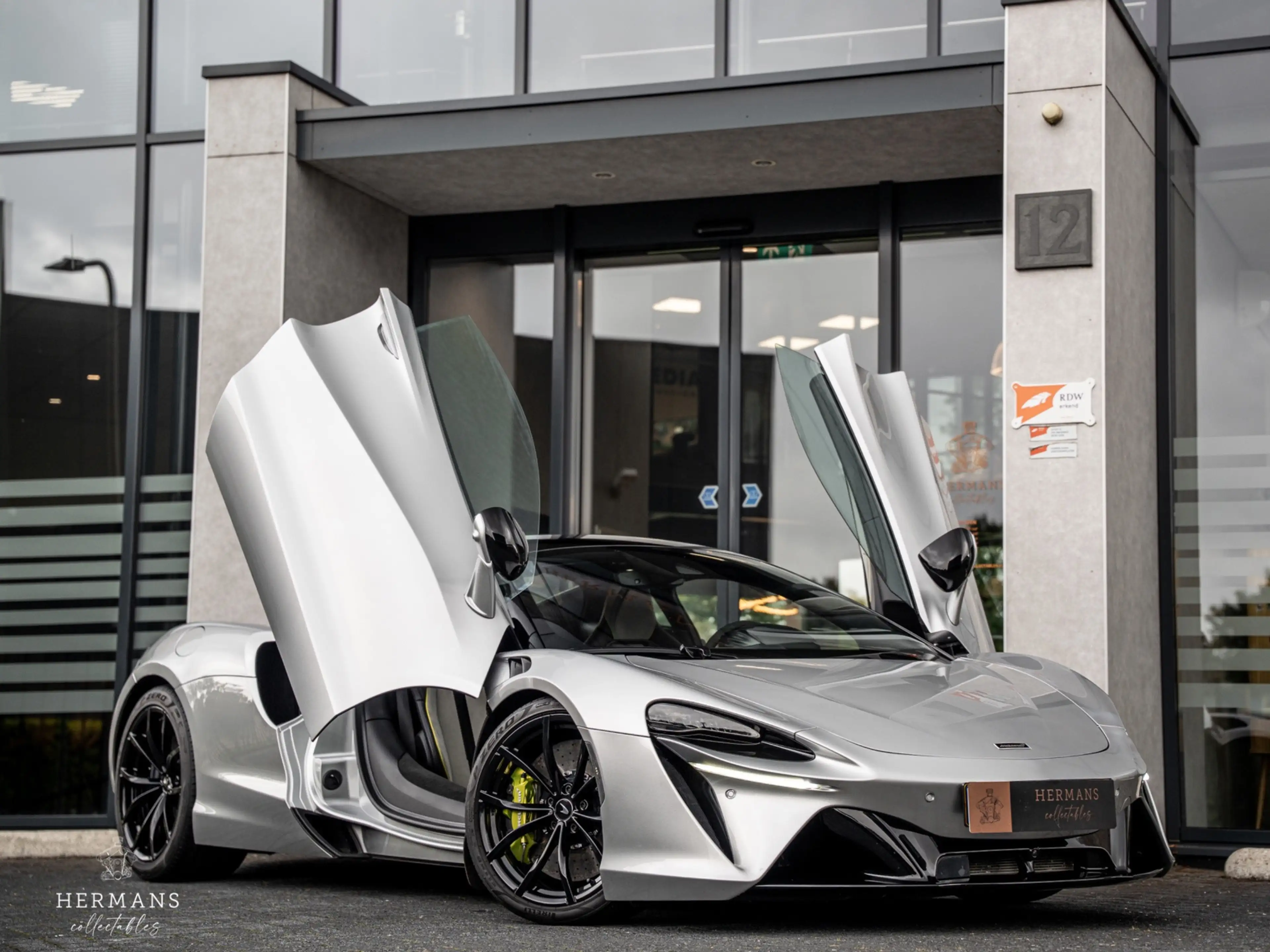 McLaren Artura 3.0 V6 Plug-in / Org. NL / PPF / Carbon / Bowers &