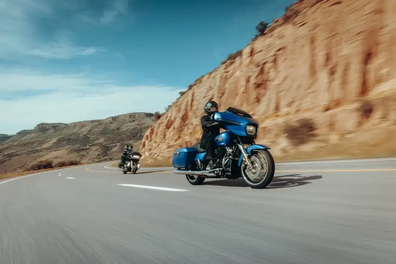 Harley-Davidson Street Glide - foto 5