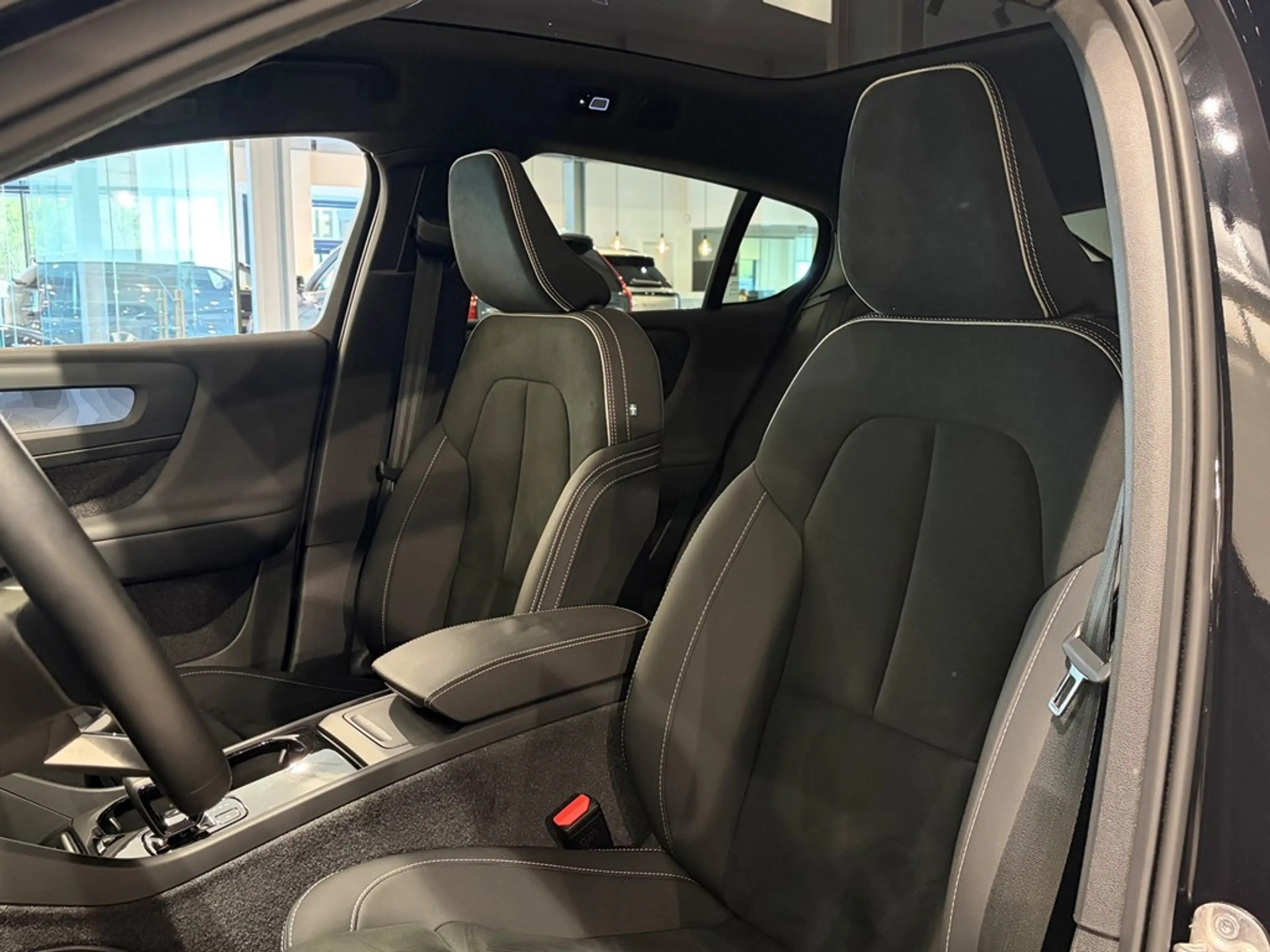 Volvo C40 Recharge Plus Extended Range — photo 5