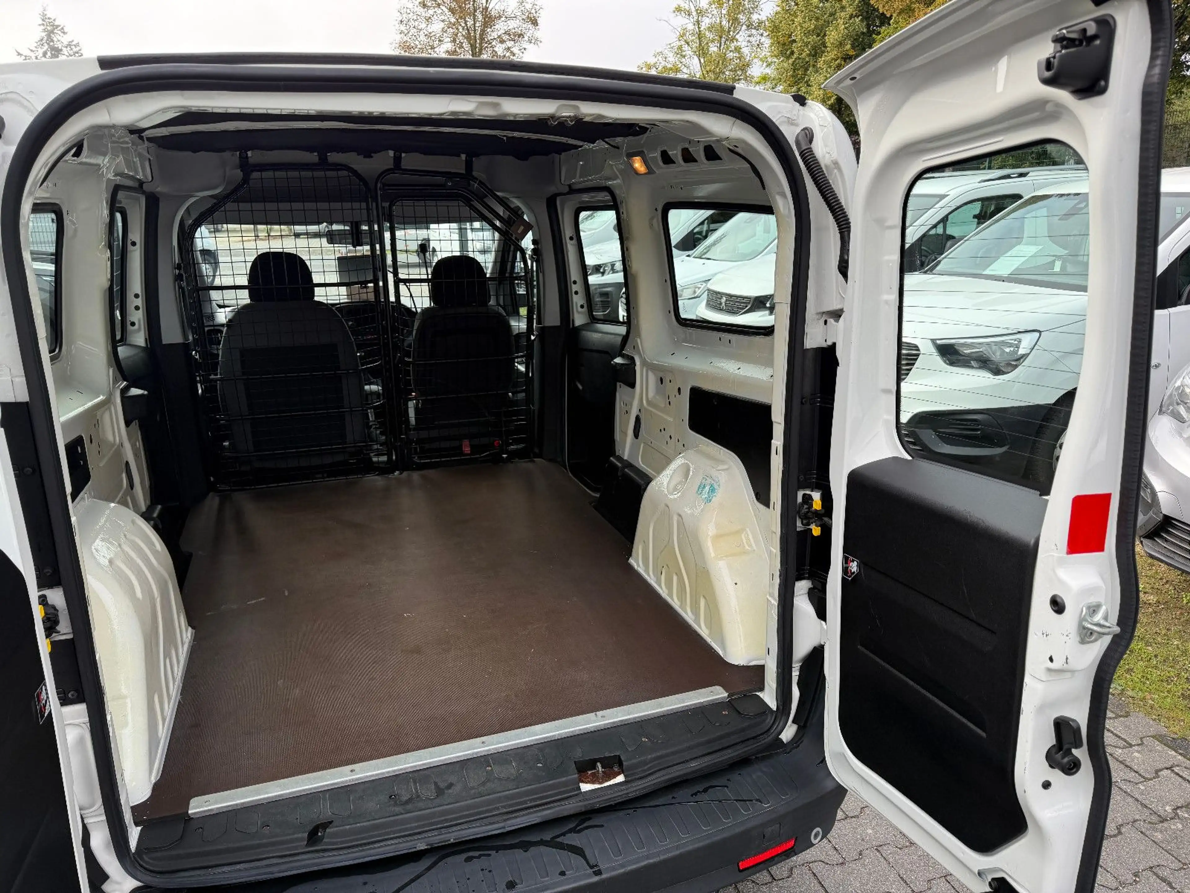 Fiat Doblo Cargo Maxi Kasten 2.Hd, Inspektion/Hu Neu — photo 12