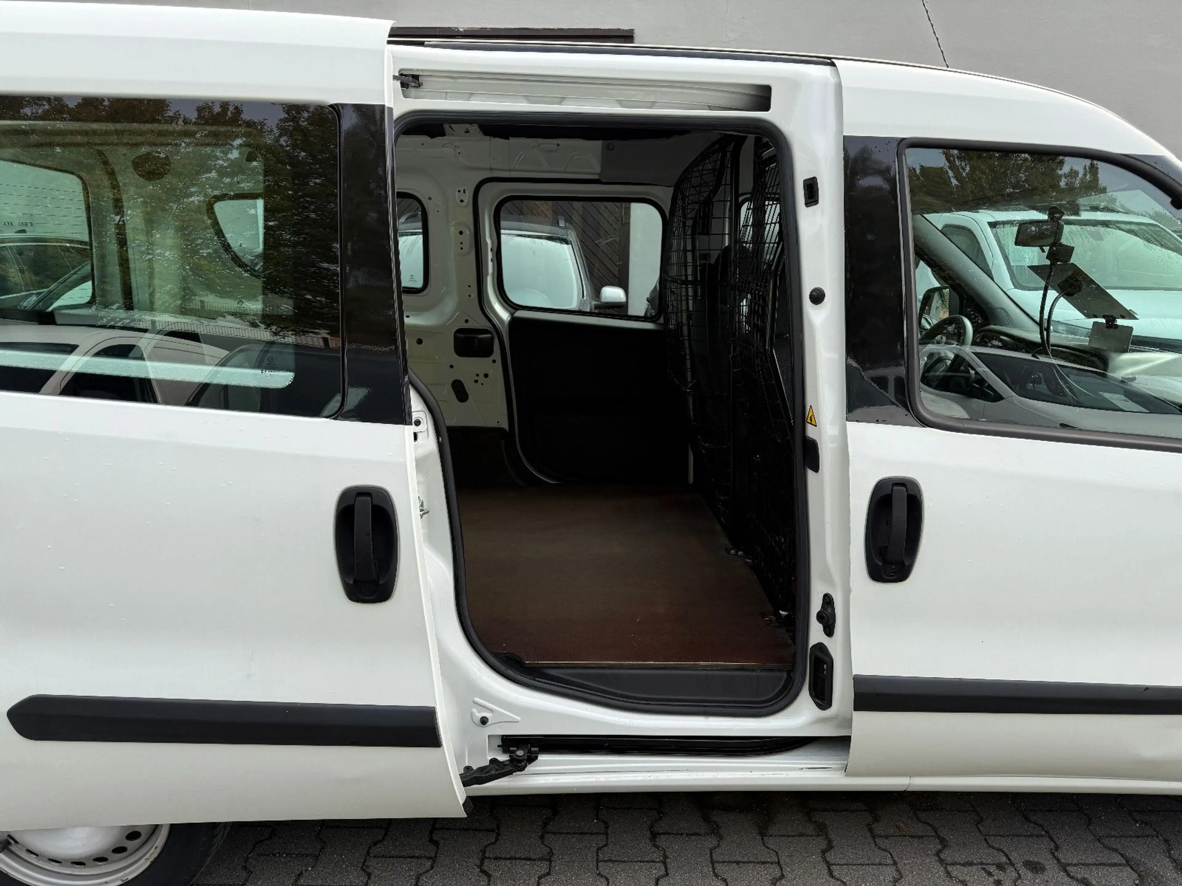 Fiat Doblo Cargo Maxi Kasten 2.Hd, Inspektion/Hu Neu — photo 9