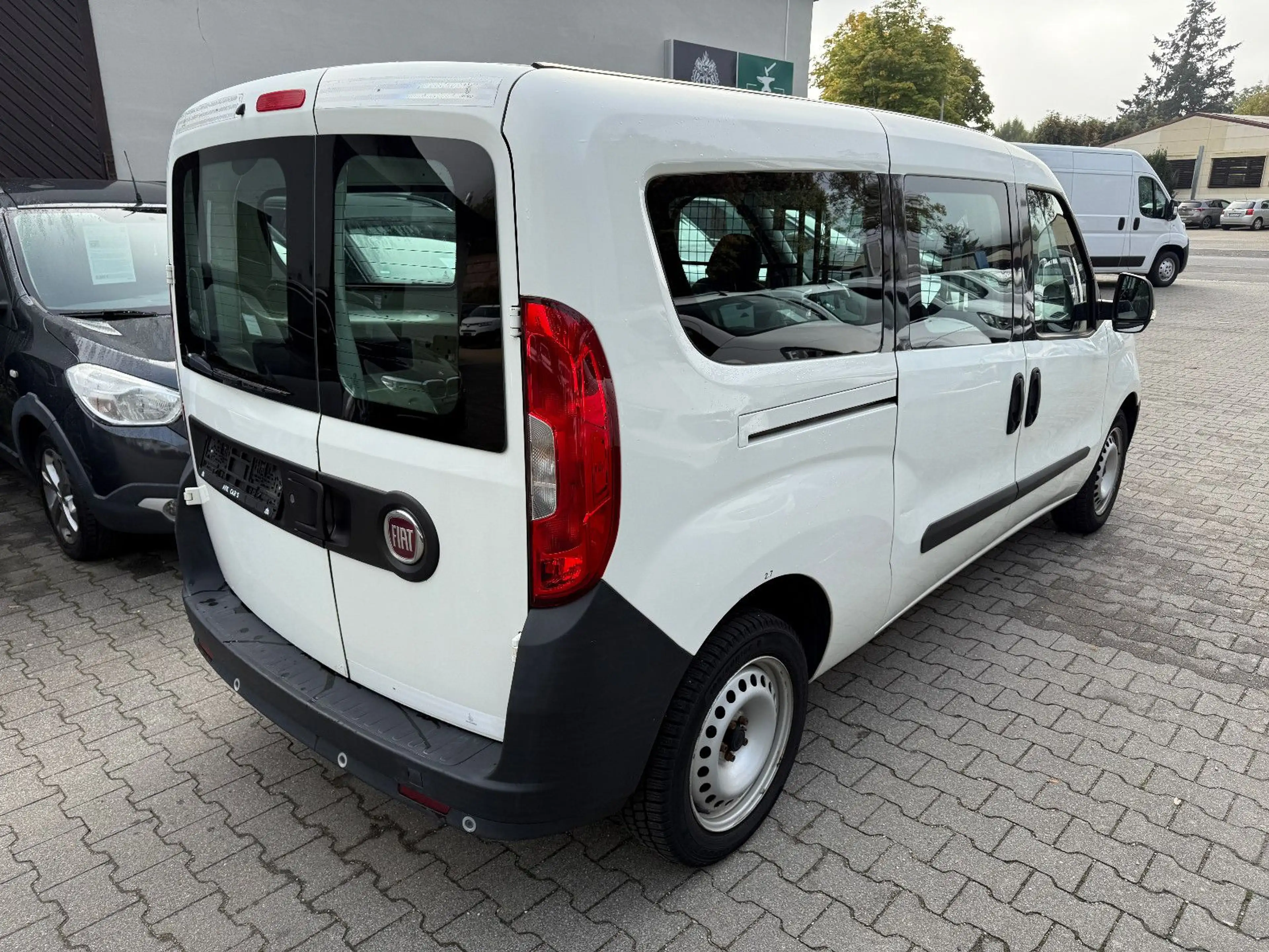 Fiat Doblo Cargo Maxi Kasten 2.Hd, Inspektion/Hu Neu — photo 3